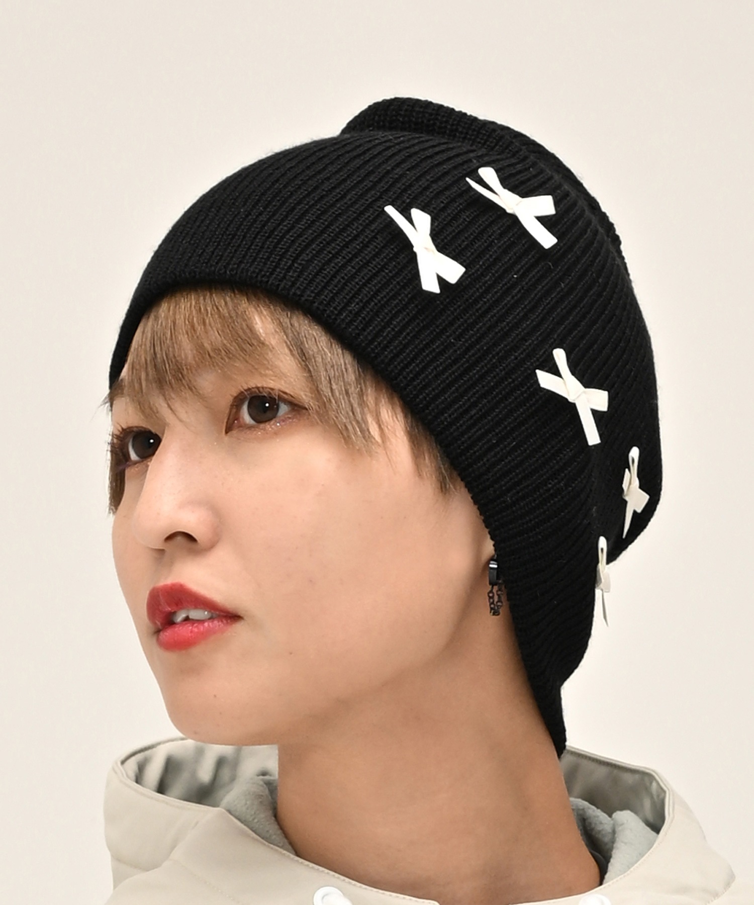 スノーボード ビーニー レディース 6KNOT シックスノット MINI BOW BEANIE 6KKC0201 ムラサキスポーツ 23-24モデル KX L15(BK/WH-ONESIZE)