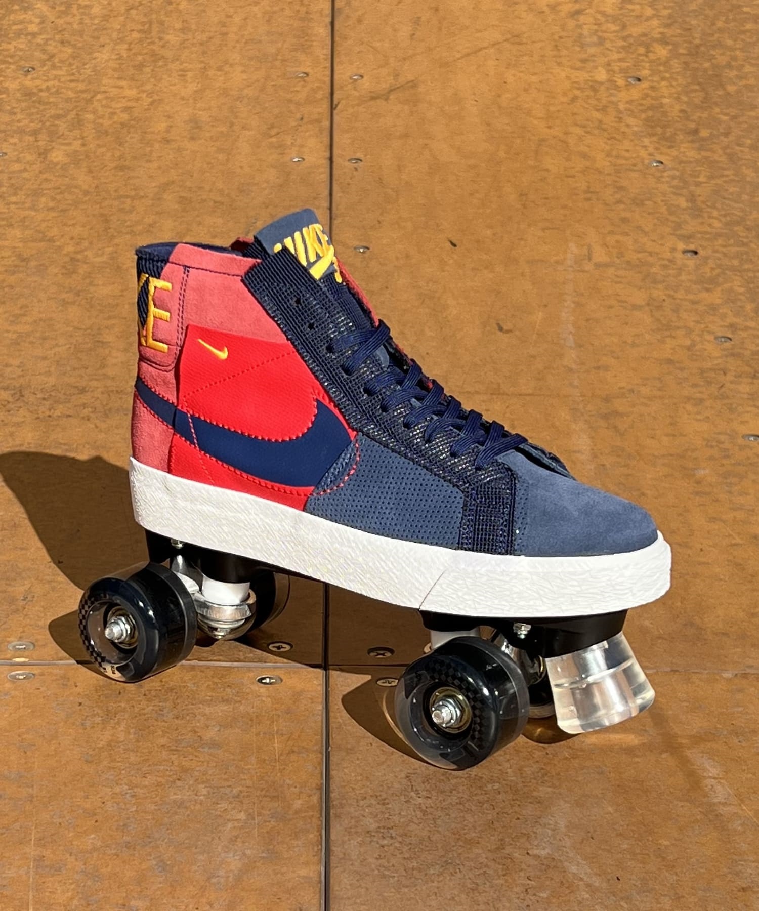 ★★ スニーカーローラー ローラースケート NIKE SB ナイキエスビー Zoom Blazer MID 600 組み立て済み完成品 LL(600-23.0cm)