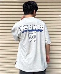 DC ディーシー DST241019 半袖 Tシャツ バックプリント ワイドシルエット ドロップショルダー(GRY2-M)