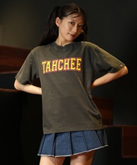 TAHCHEE ターチー 半袖 Tシャツ レディース カレッジロゴ フロントプリント バックプリント ルーズシルエット TC240900-05