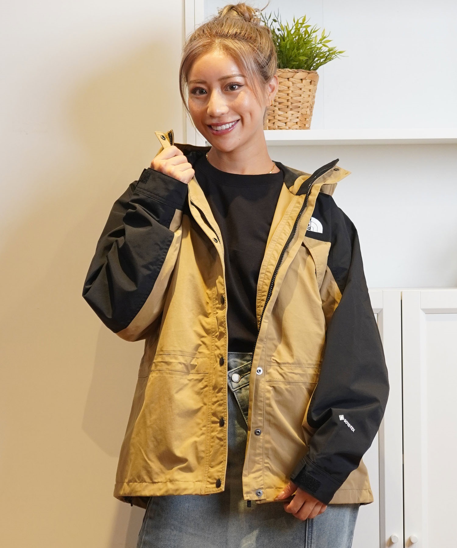 THE NORTH FACE ザ・ノース・フェイス ジャケット レディース アウター 防水 マウンテンライトジャケット NPW62450(KT-M)