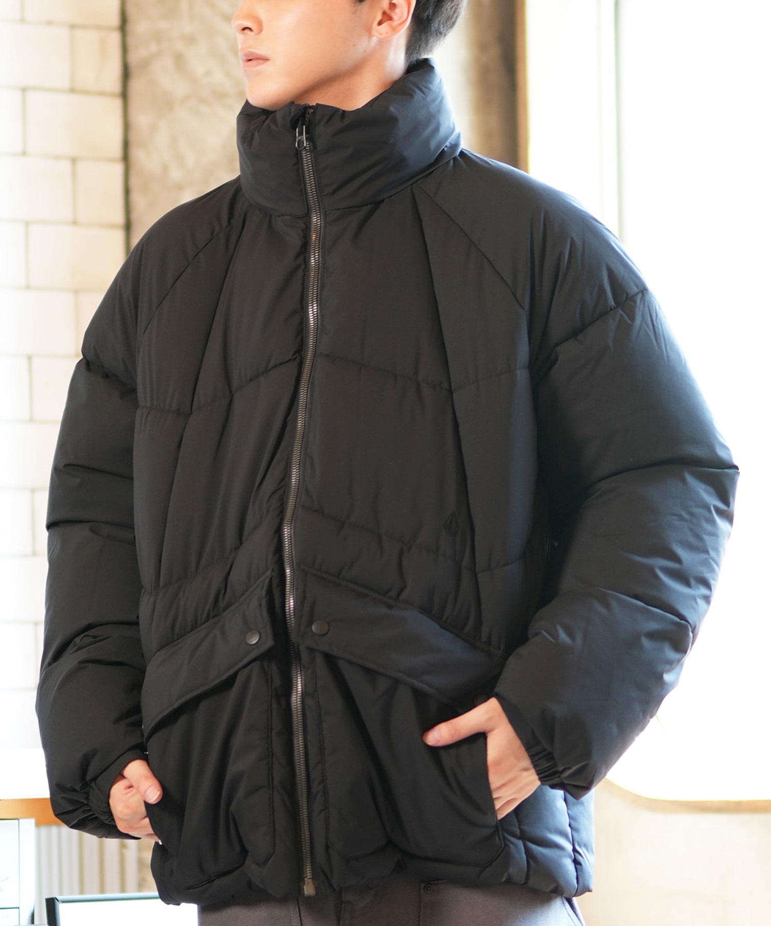 VOLCOM ボルコム アウター 中綿 メンズ パフジャケット モックネック 撥水 防汚 Maxstone 5K Jacket A1732401(BLK-S)