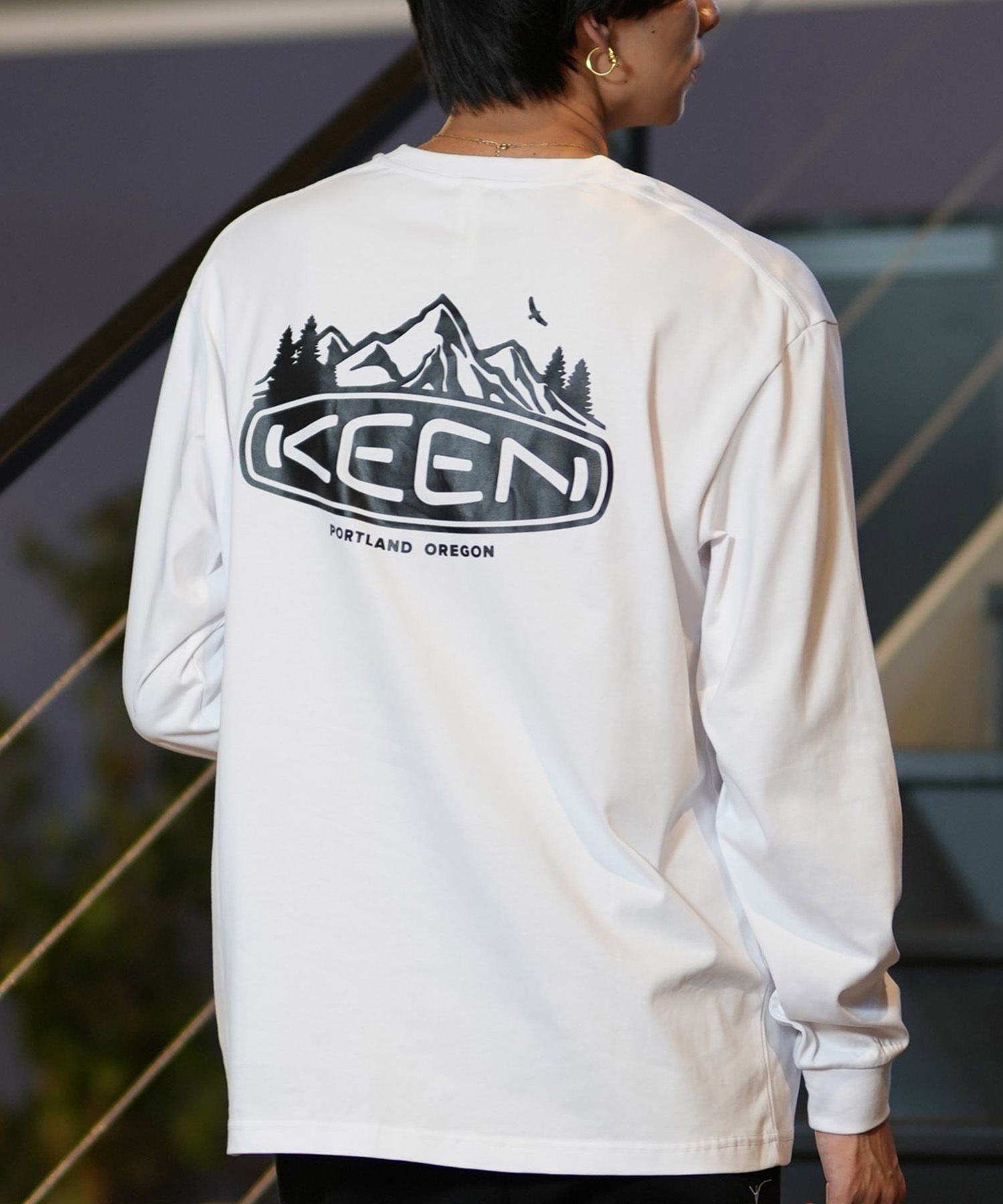 KEEN キーン 長袖 Tシャツ メンズ ロンT ポケT ポケット バックプリント 吸汗速乾 1028437(WT/BK-M)