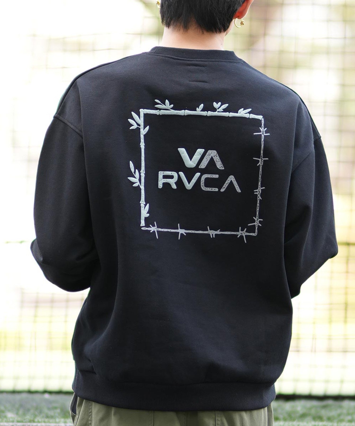 RVCA ルーカ トレーナー クルーネック メンズ スウェット バックプリント 裏起毛 BE042-P05 ムラサキスポーツ限定(BLK-S)