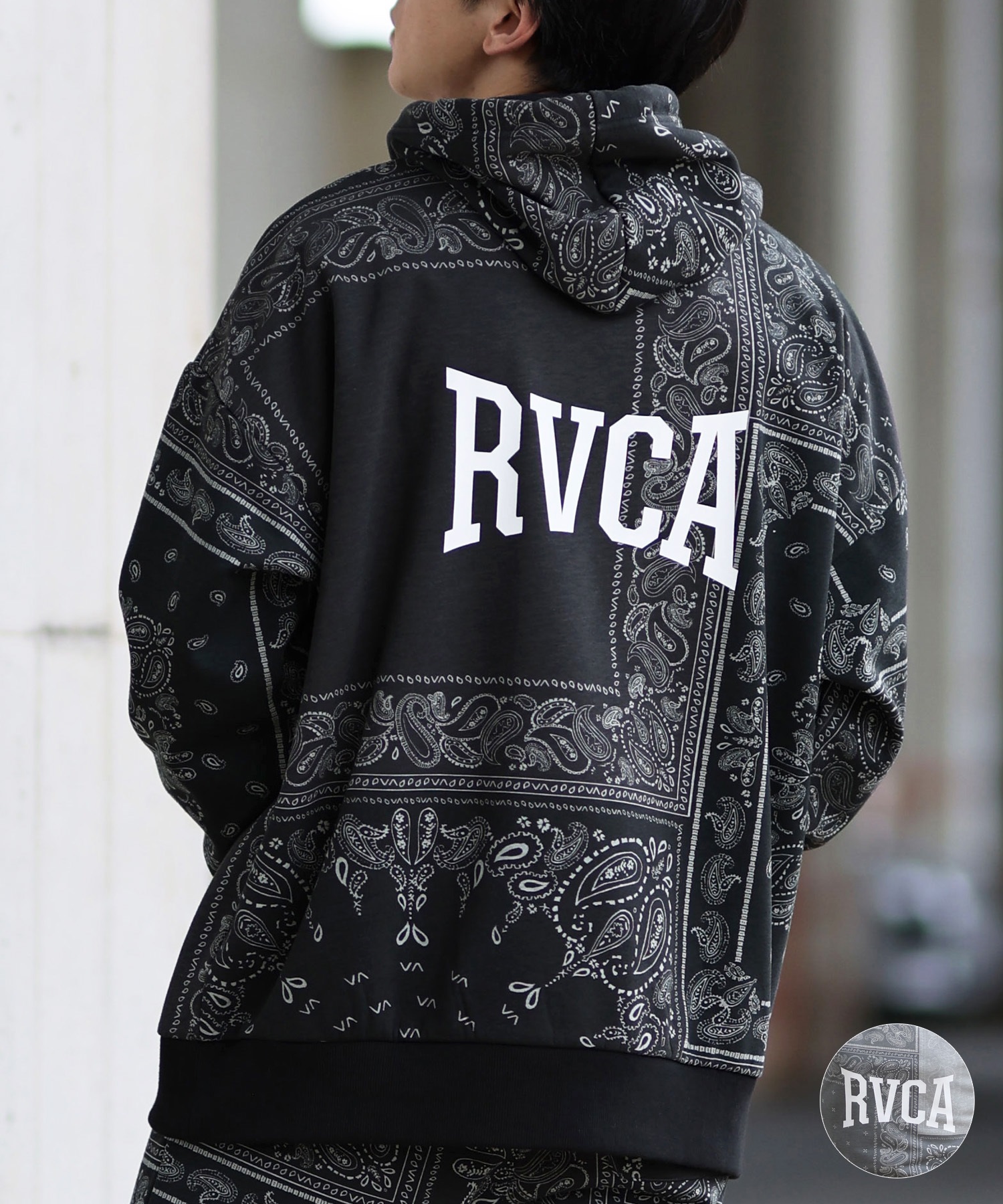 RVCA ルーカ パーカー プルオーバー メンズ スウェット フーディー ペイズリー柄 バックプリント 撥水 防風 セットアップ対応 BE04B-015(GBD-S)