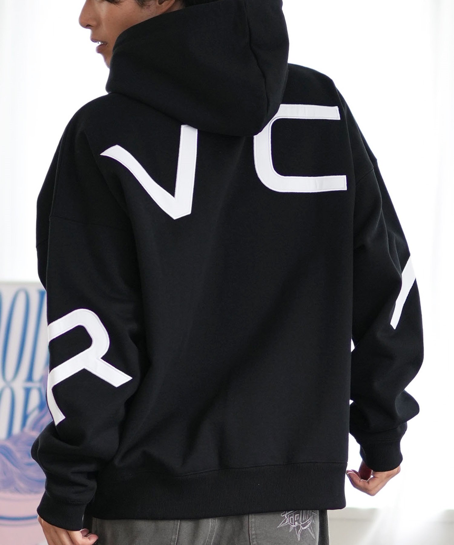 RVCA ルーカ パーカー ジップアップ メンズ ビッグロゴ バックプリント ルーズシルエット BE042-044(BLK-S)