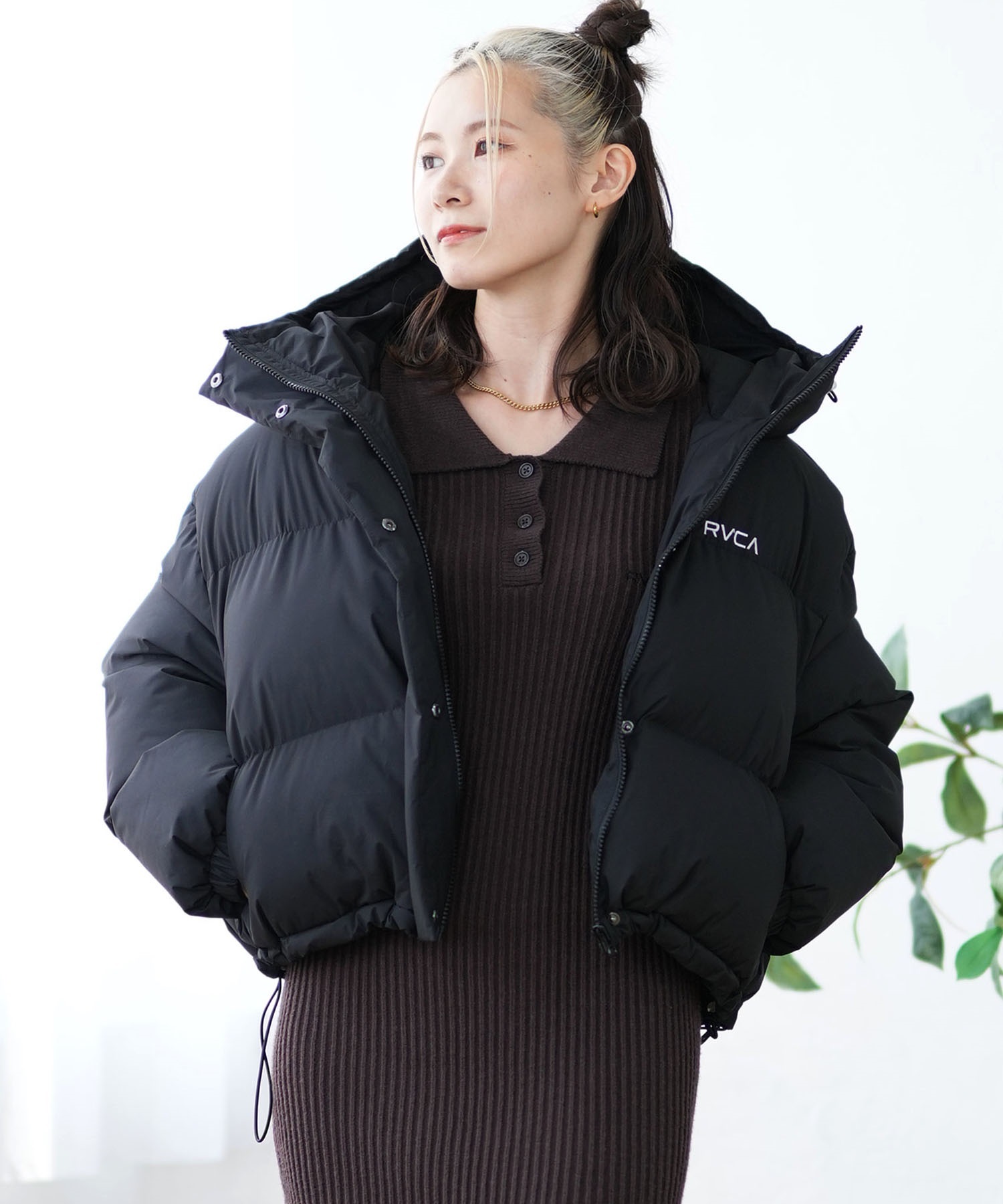 RVCA ルーカ 中綿 ジャケット レディース ショート丈 MINI RVCA SHORT PUFFER HD JKT BE044-761(BLK-M)