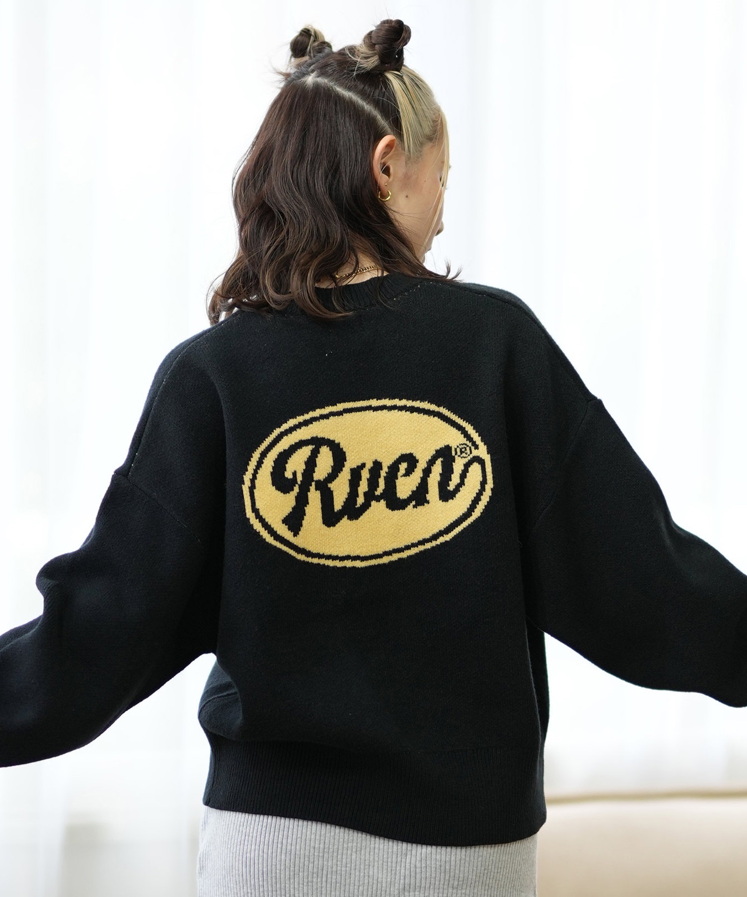 RVCA ルーカ ニット レディース セーター クルーネック クロップド丈 バックプリント BE044-P04 ムラサキスポーツ限定(BLK-S)