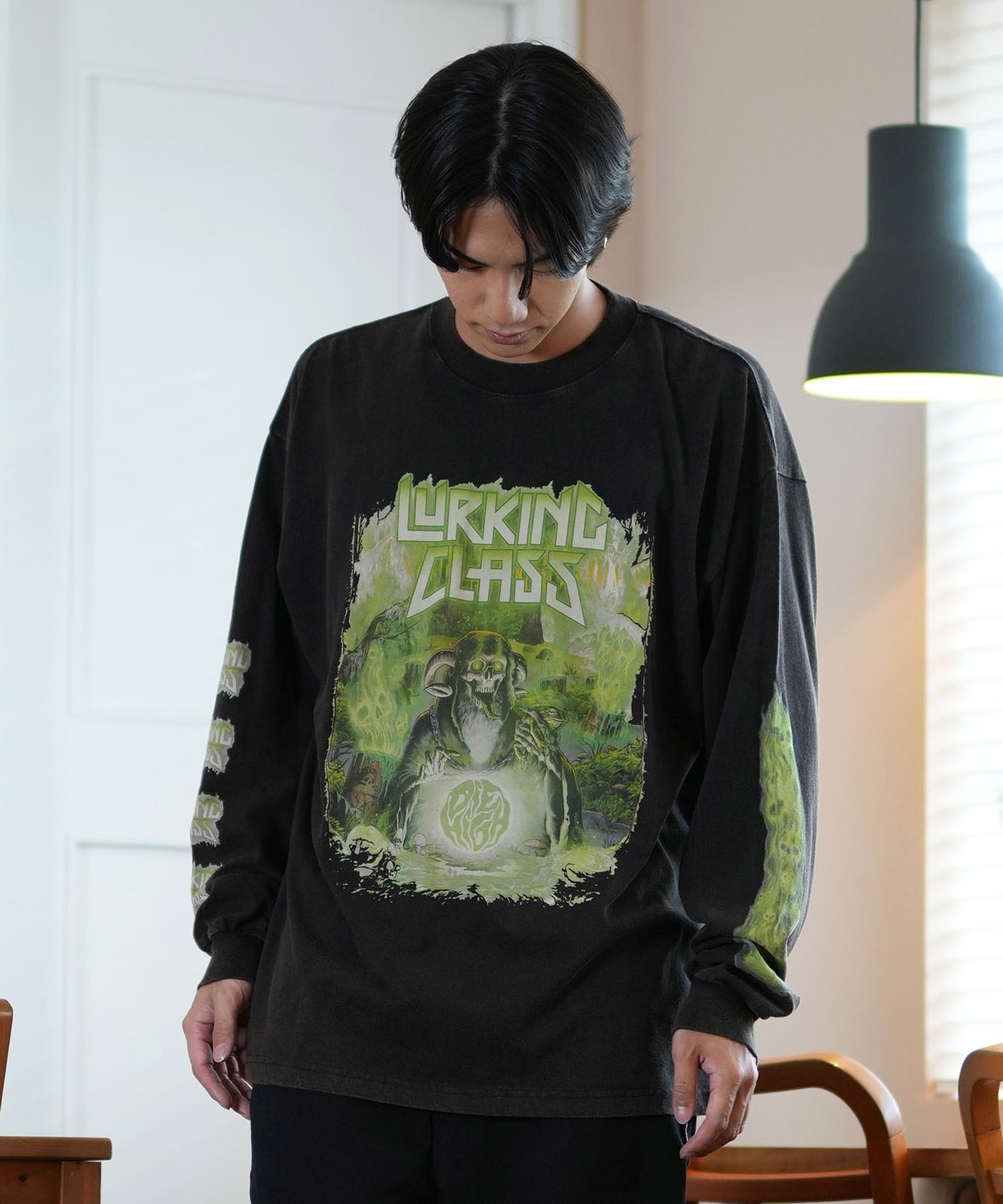 LURKING CLASS ラーキングクラス 長袖 Tシャツ メンズ ロンT フロントプリント ムラサキスポーツ限定 ST24FTM05(BKAD-M)