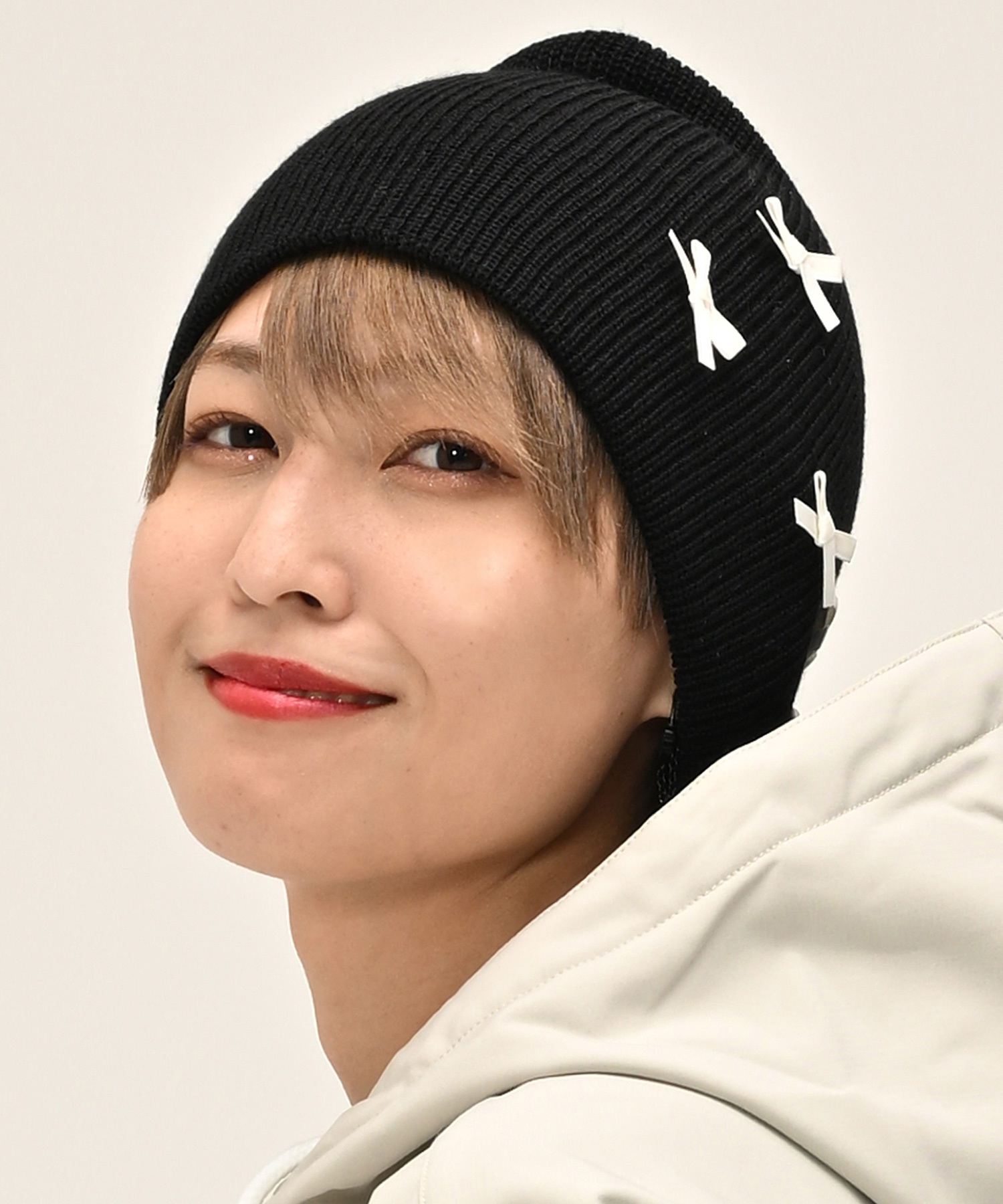 スノーボード ビーニー レディース 6KNOT シックスノット MINI BOW BEANIE 6KKC0201 ムラサキスポーツ 23-24モデル KX L15(NR/YW-ONESIZE)