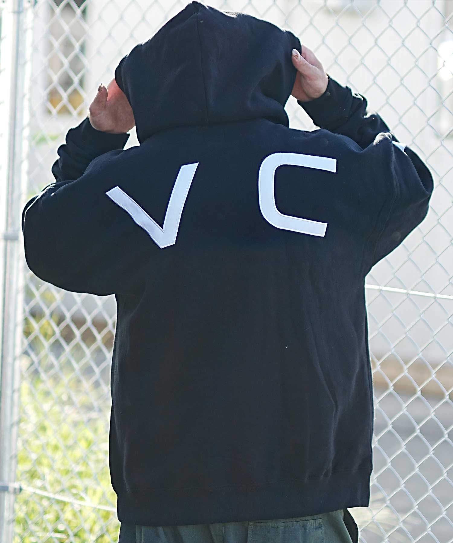 RVCA/ルーカ メンズ プルオーバーパーカー バックプリント ルーズシルエット BD042-158(KHA-S)