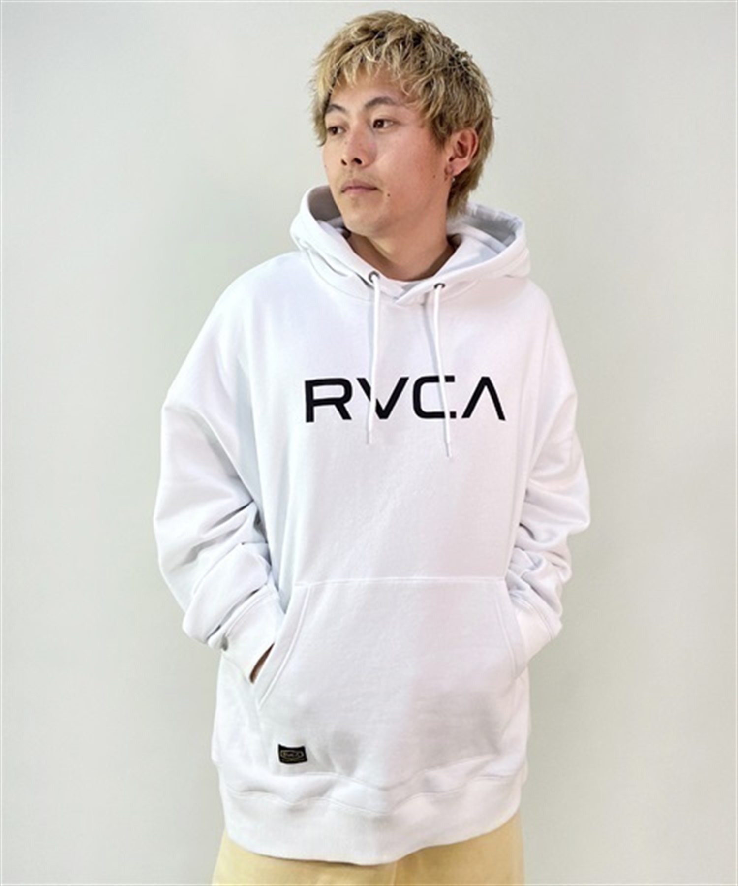 RVCA/ルーカ パーカー プルオーバー スウェット フーディー ロゴ 裏