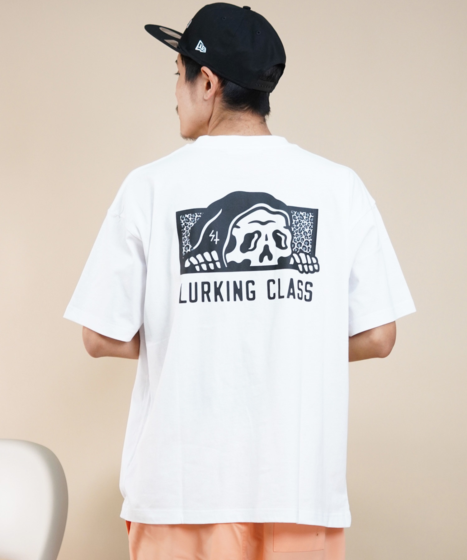 【 ムラサキスポーツ限定】LURKING CLASS ラーキングクラス メンズ 半袖 Tシャツ バックプリント レオパード柄 ST24STM15(WHITE-M)