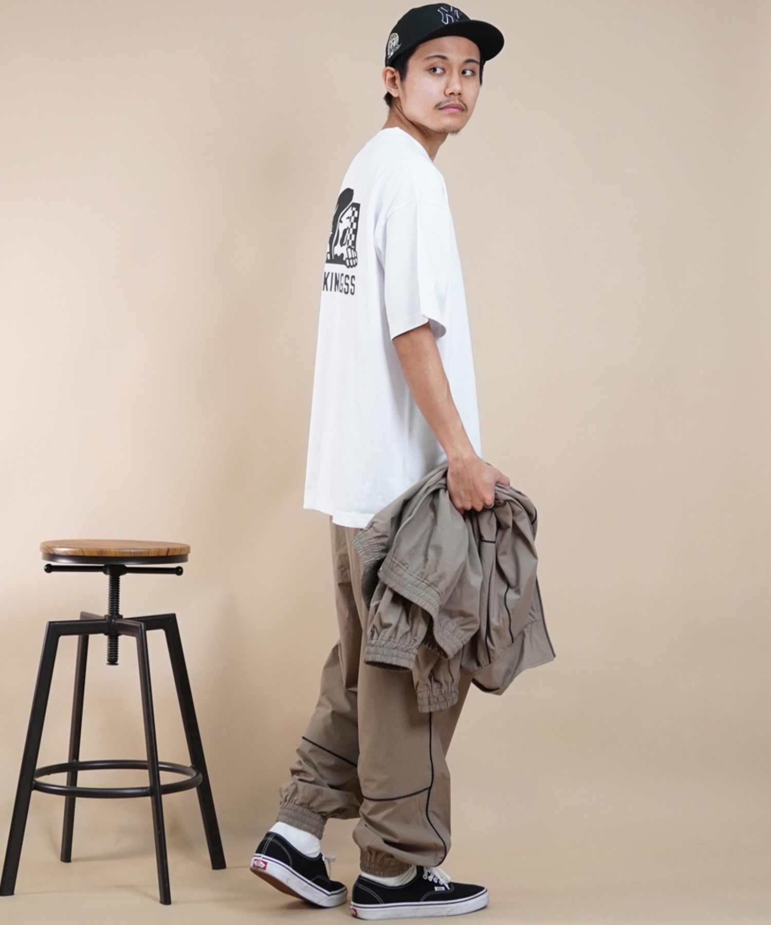 【 ムラサキスポーツ限定】LURKING CLASS ラーキングクラス メンズ 半袖 Tシャツ バックプリント チェッカーフラッグ ST24STM16(WHITE-M)