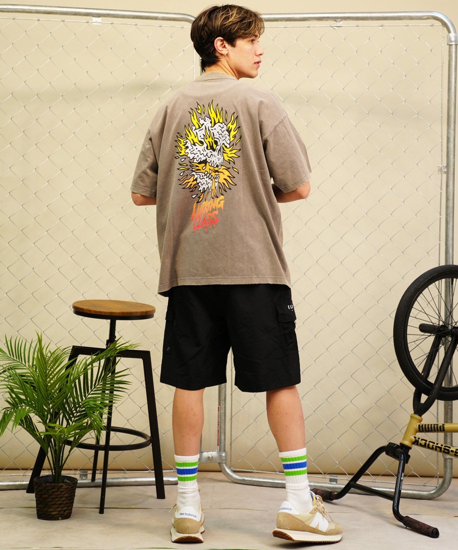 【 ムラサキスポーツ限定】LURKING CLASS ラーキングクラス メンズ 半袖 Tシャツ バックプリント 古着風 ダメージ加工 ST24STM23(BLACK-M)