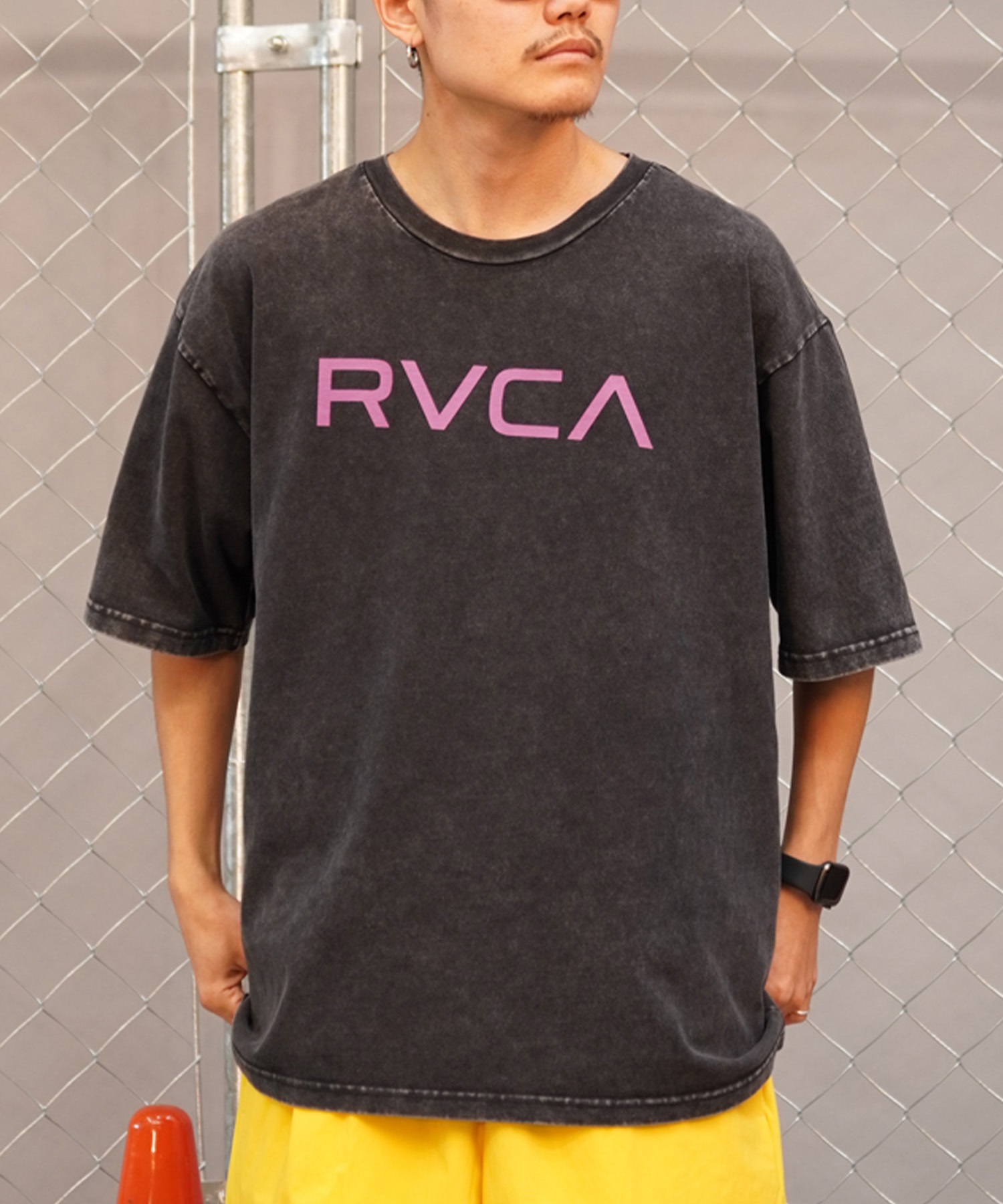 純正早割ルーカ ARCH RVCA Tシャツ ビッグシルエット 黒S Tシャツ(半袖/袖なし)