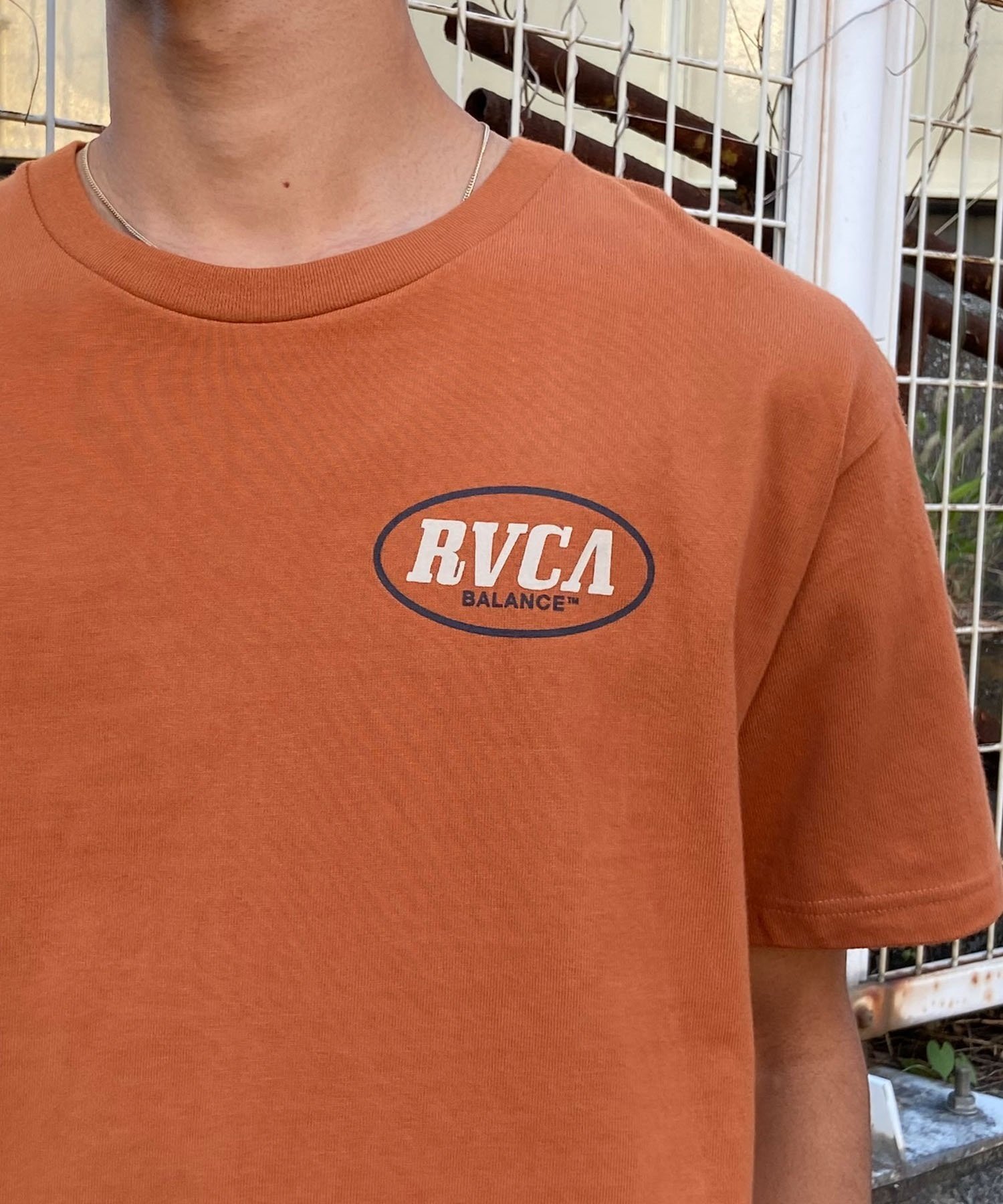 【クーポン対象】RVCA ルーカ メンズ 半袖 Tシャツ バックプリント コットン クルーネック BE041-233(CNJ0-S)