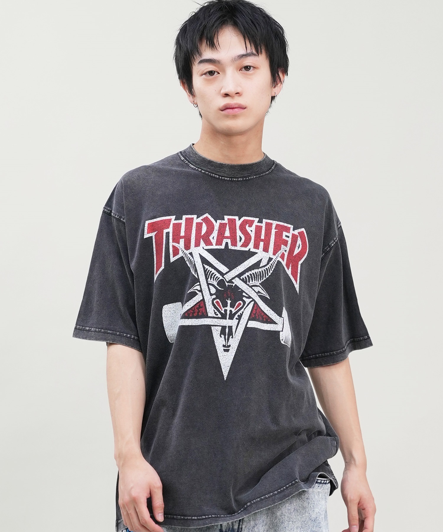 THRASHER スラッシャー メンズ 半袖 Tシャツ ブランドロゴ ピグメント加工 THMM-24SMSST01 ムラサキスポーツ限定(BLK1-M)