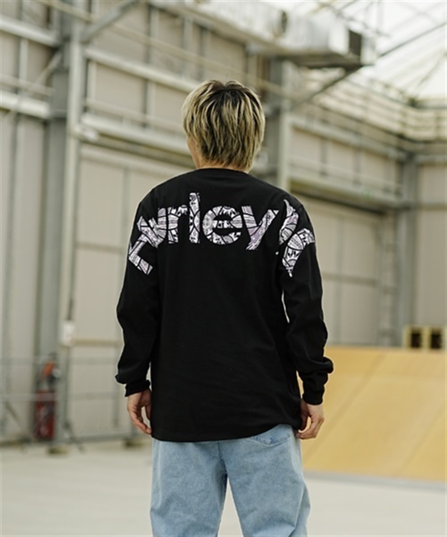 Hurley/ハーレー ロンT フロントワンポイント アーチロゴ MLS2312049(BLK-M)