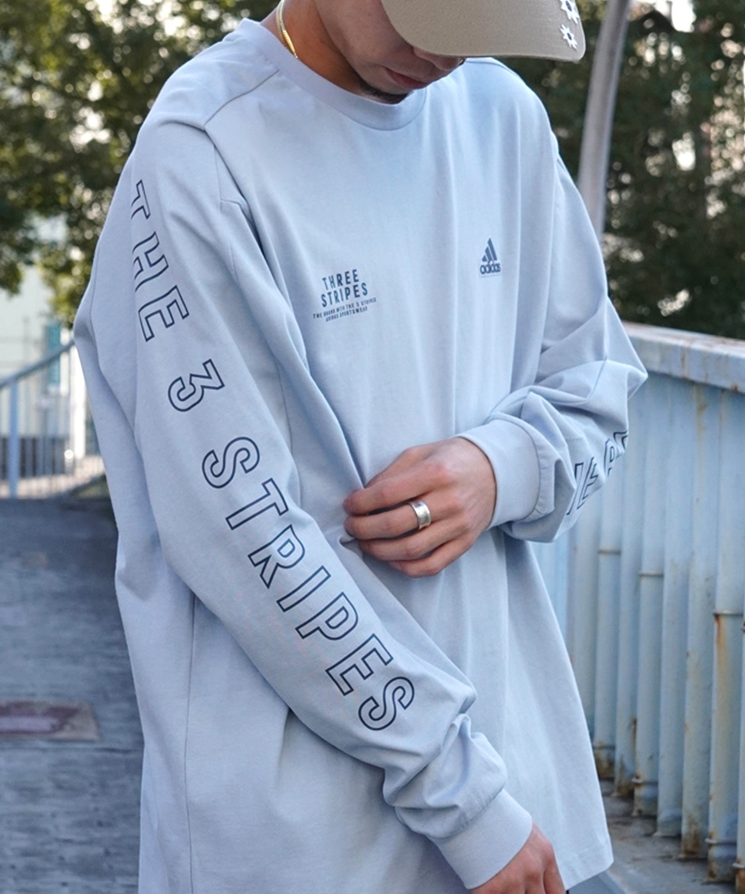 adidas アディダス メンズ レディース 長袖 Tシャツ ロンＴ スリーブプリント クルーネック オーバーサイズ JSY26(BK/WT-M)