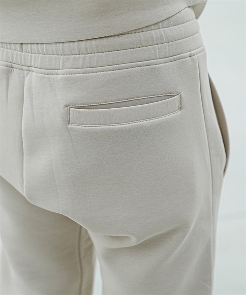 【ムラサキスポーツ限定】  NEW ERA/ニューエラ TECHSWEAT PANTS WORDM スウェット パンツ 撥水 セットアップ対応 14107842(BGE-M)