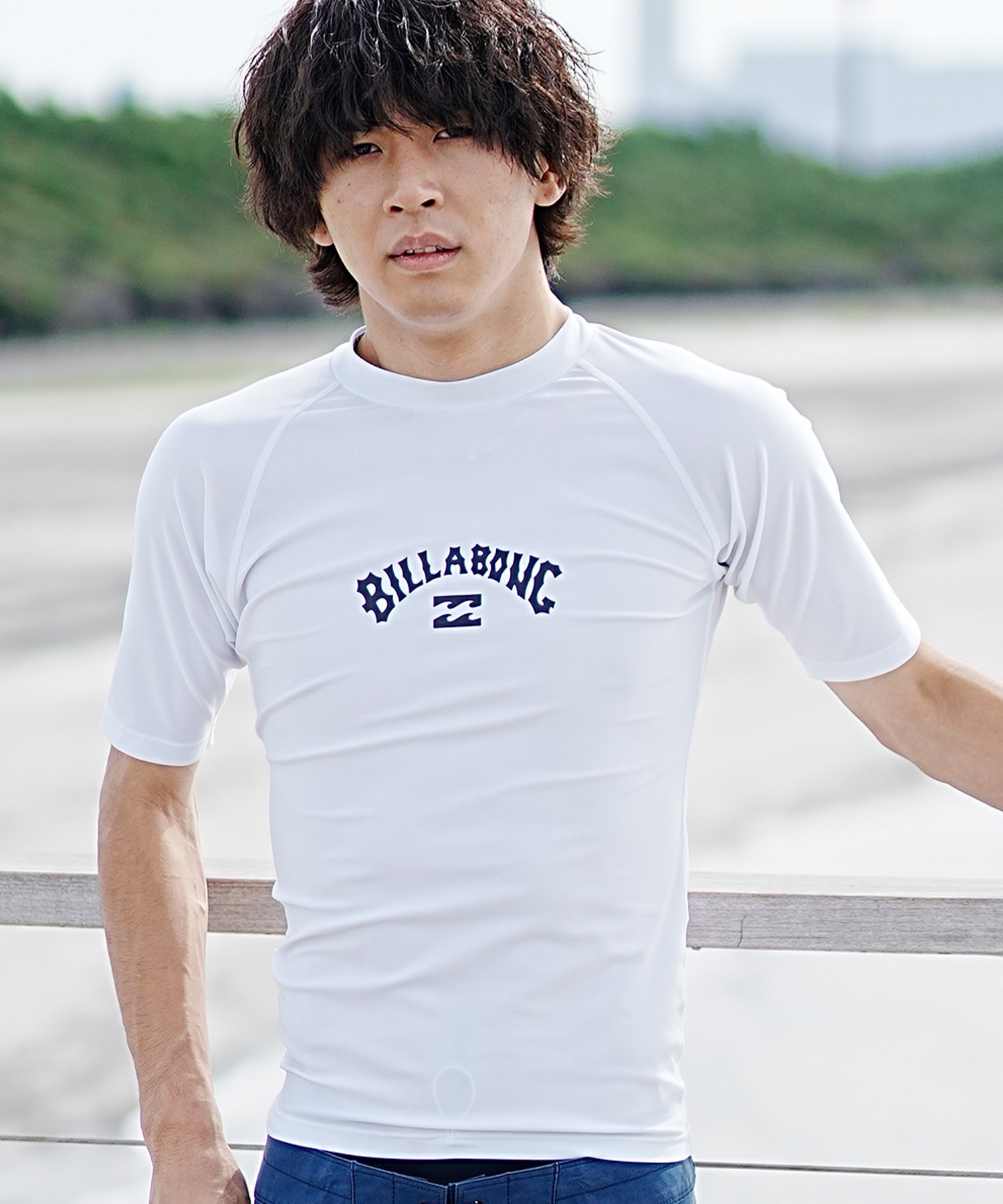 【クーポン対象】BILLABONG ビラボン メンズ 半袖 ラッシュガード タイトフィット ラウンドネック UVカット BE011-852(WHT-M)