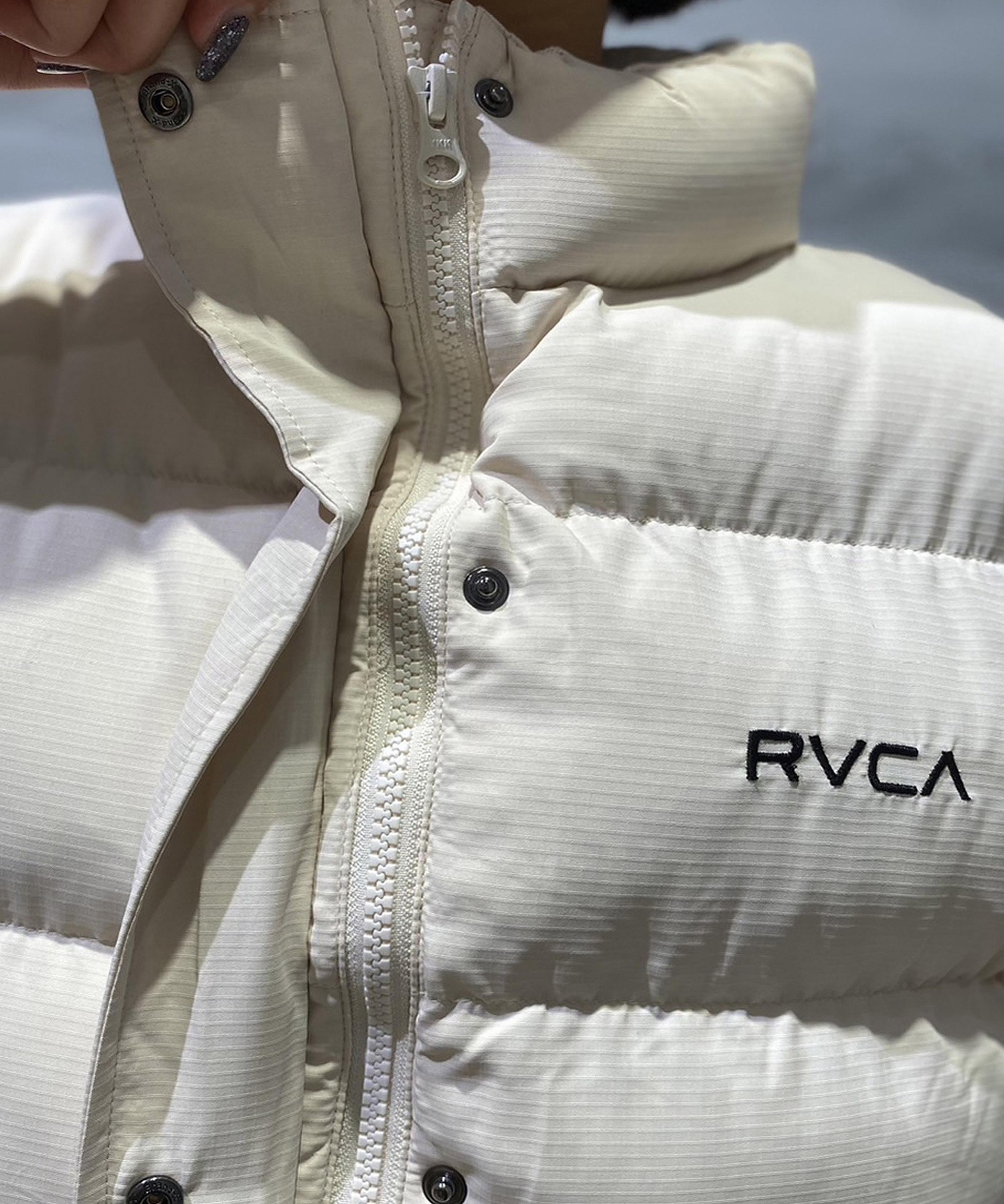 【クーポン対象】RVCA/ルーカ BALANCE PUFFER VEST レディース アウター ベスト BD044-773(WDR0-M)