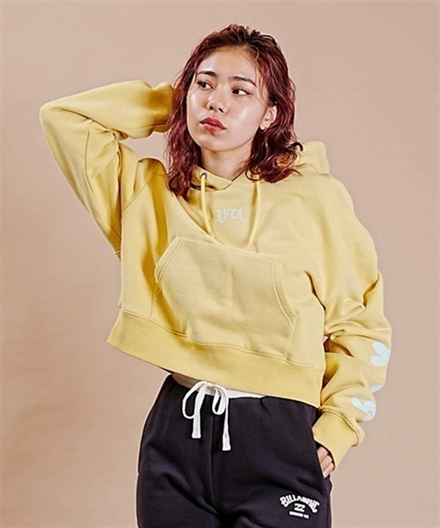 RVCA/ルーカ DAISY CROPPED HOODIE スウェット パーカー ショート丈