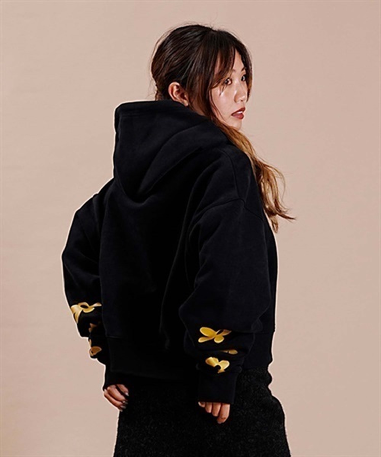 RVCA/ルーカ DAISY CROPPED HOODIE スウェット パーカー ショート丈