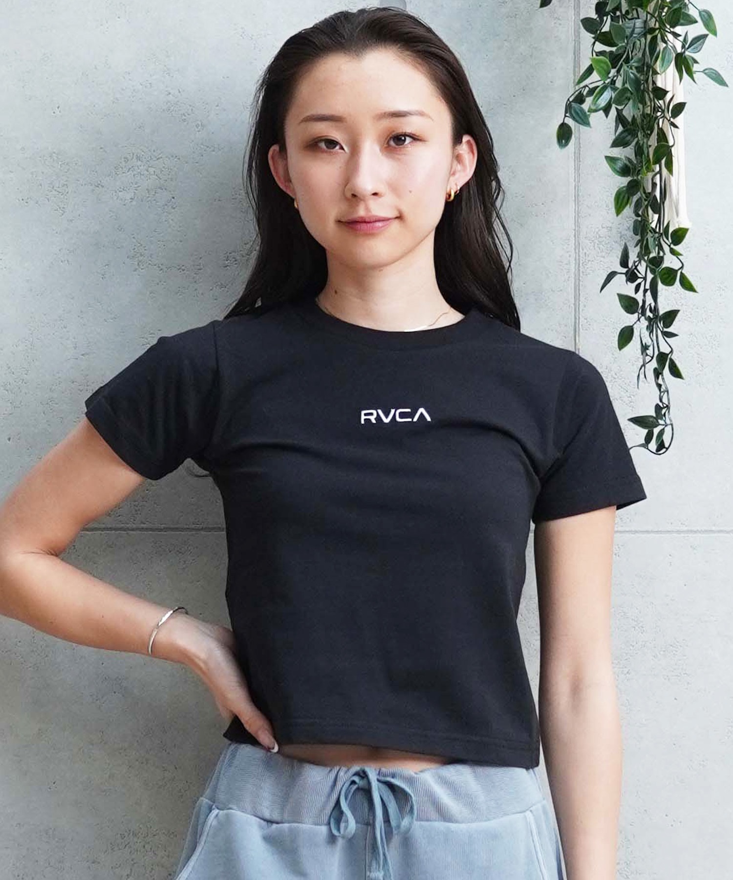 【クーポン対象】RVCA ルーカ レディース 半袖Tシャツ チビT ブランドロゴ BE043-222(BLK-S)