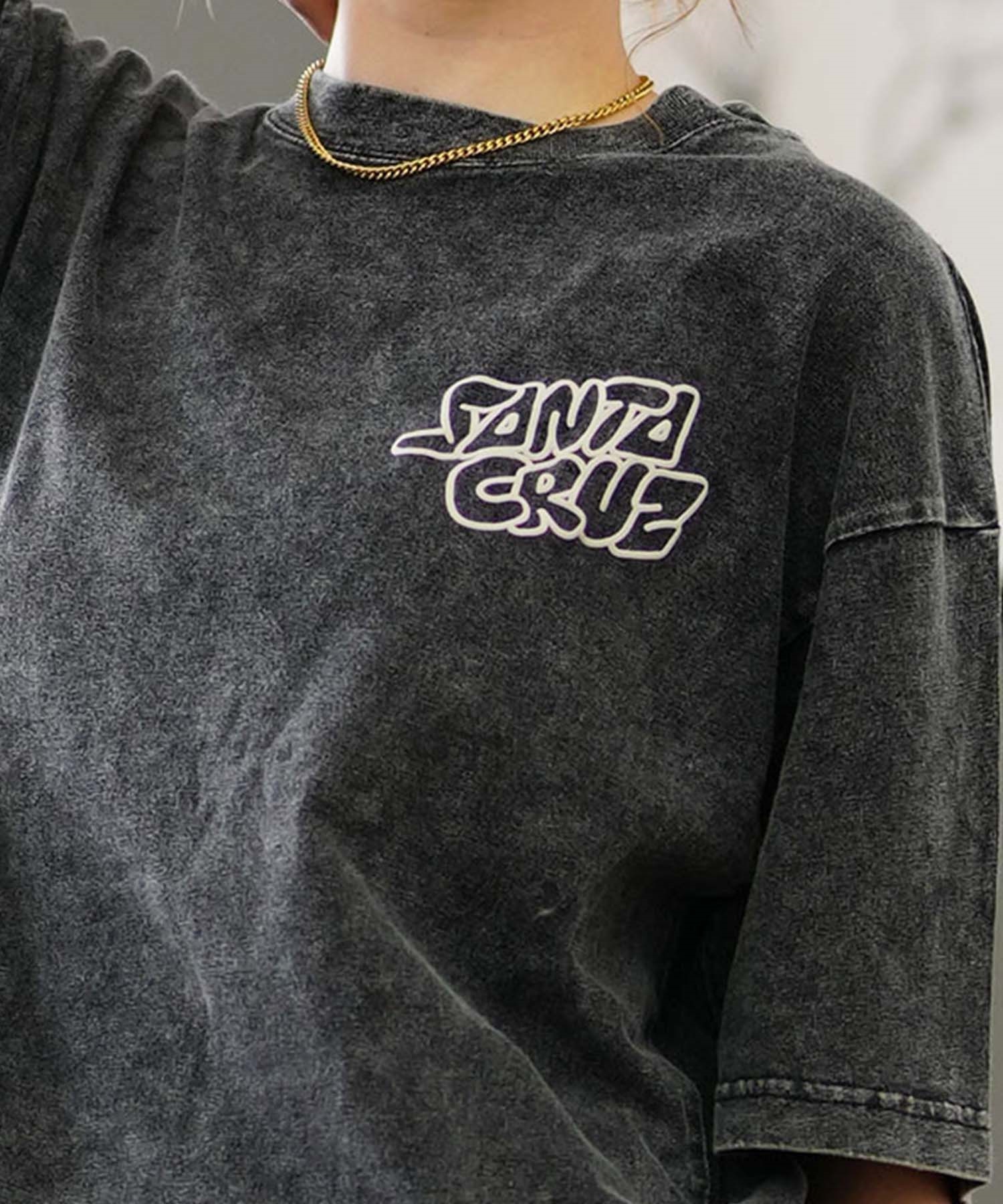 SANTACRUZ サンタクルーズ レディース 半袖 Tシャツ 発泡プリント オーバーサイズ ユニセックス ムラサキスポーツ限定 502242438(MNRBK-M)