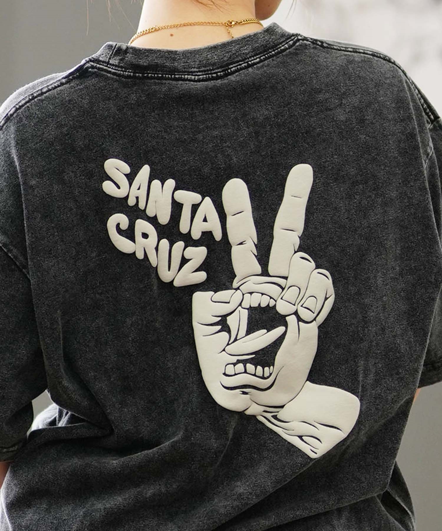 SANTACRUZ サンタクルーズ レディース 半袖 Tシャツ 発泡プリント オーバーサイズ ユニセックス ムラサキスポーツ限定 502242438(MNRBK-M)