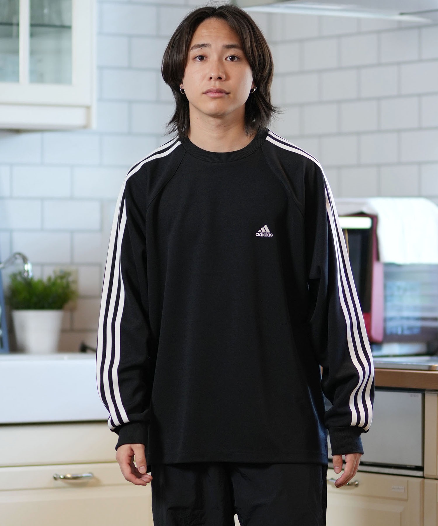 adidas アディダス メンズ 長袖 Tシャツ オーバーサイズ スリーストライプ ユニセックス KWX86  ロングスリーブ｜ムラサキスポーツオンラインストア 通販