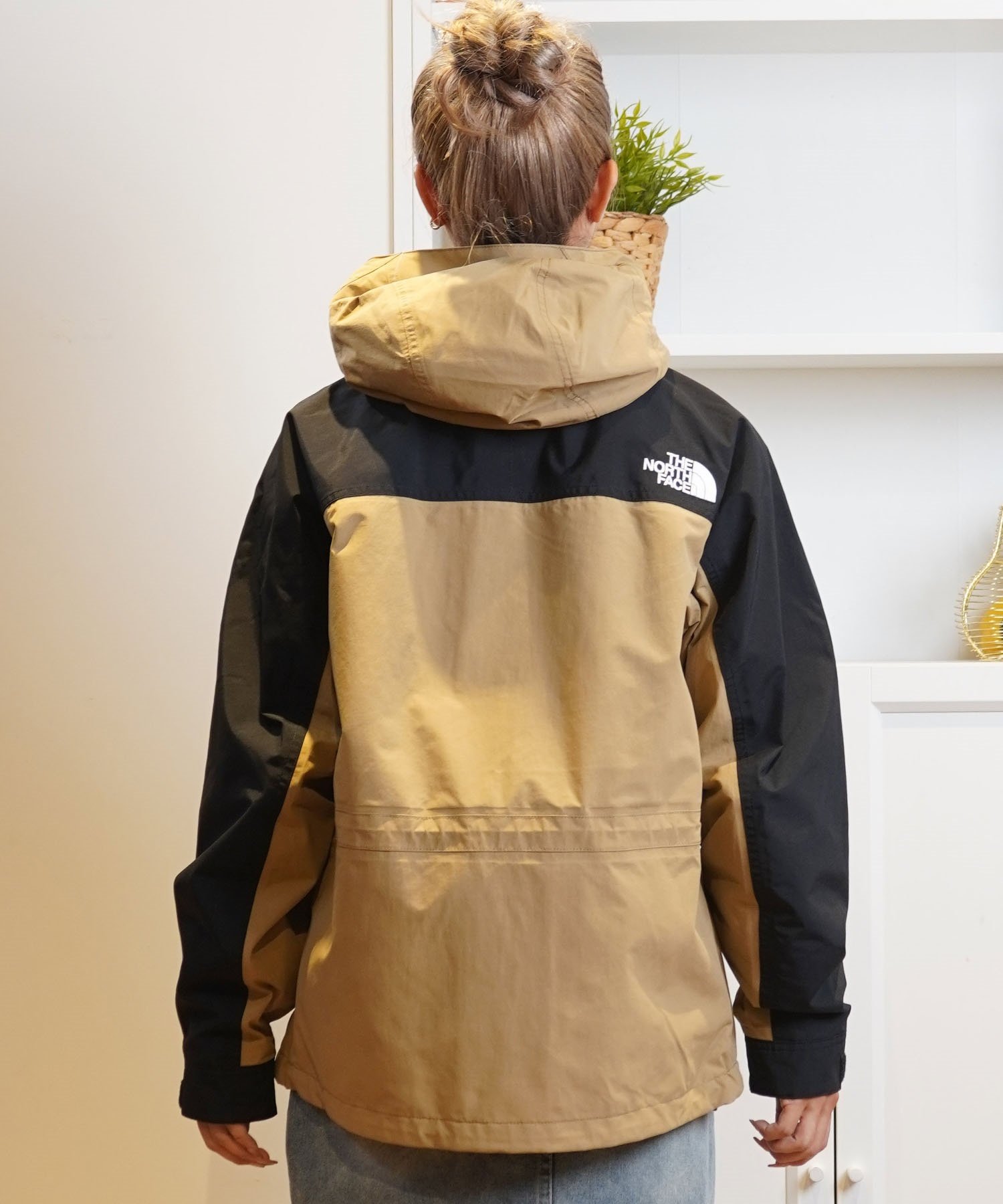 THE NORTH FACE ザ・ノース・フェイス ジャケット レディース アウター 防水 マウンテンライトジャケット NPW62450(K-M)