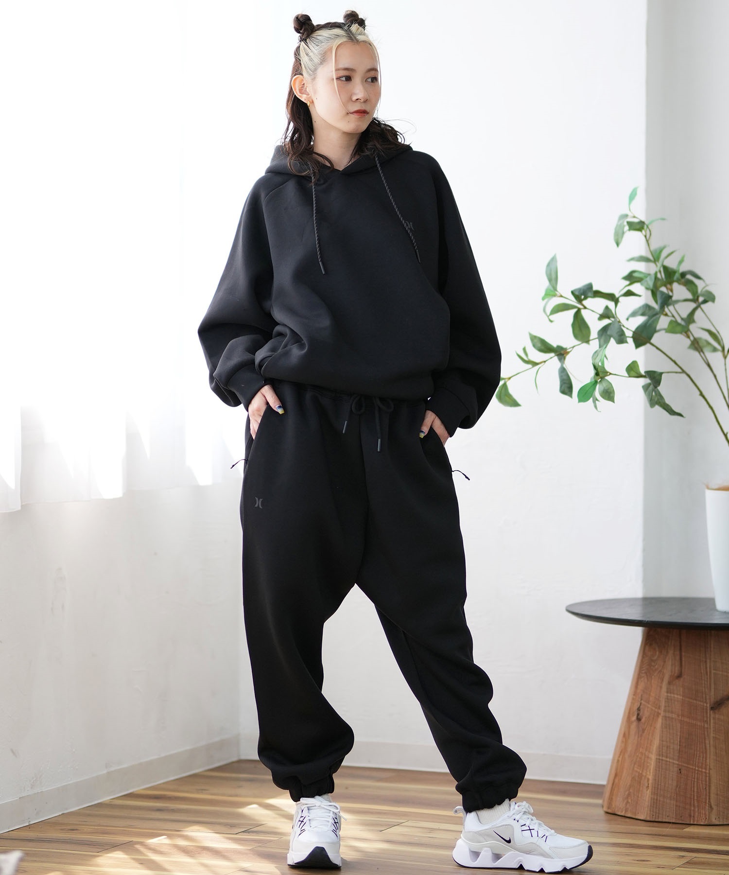 Hurley ハーレー スウェットパンツ レディース ロングパンツ セットアップ対応 WCFB242060(BLK-S)