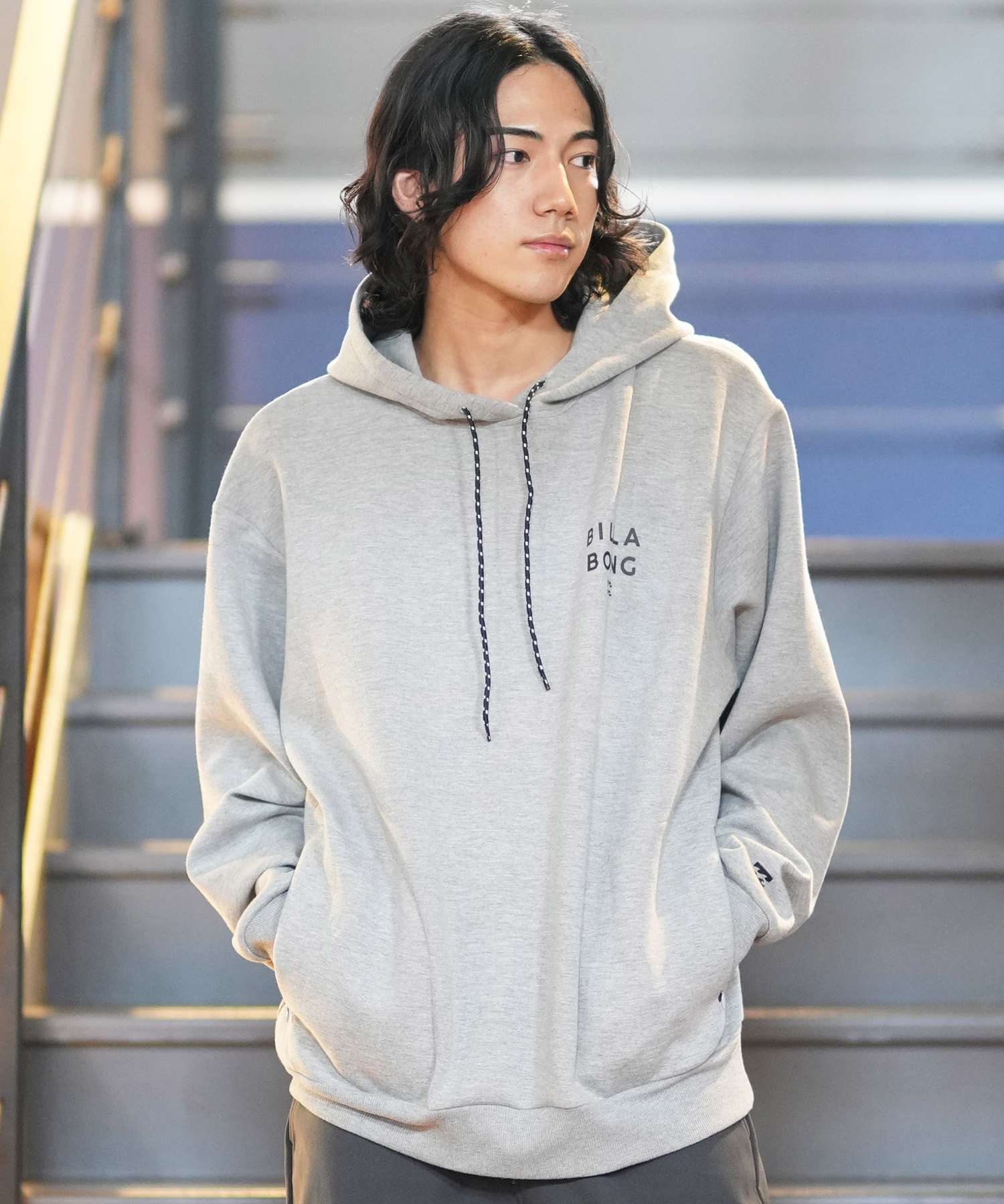 BILLABONG ビラボン パーカー プルオーバー メンズ スウェット フーディー バックプリント ストレッチ 撥水加工 セットアップ対応 BE012-022(GRH-M)