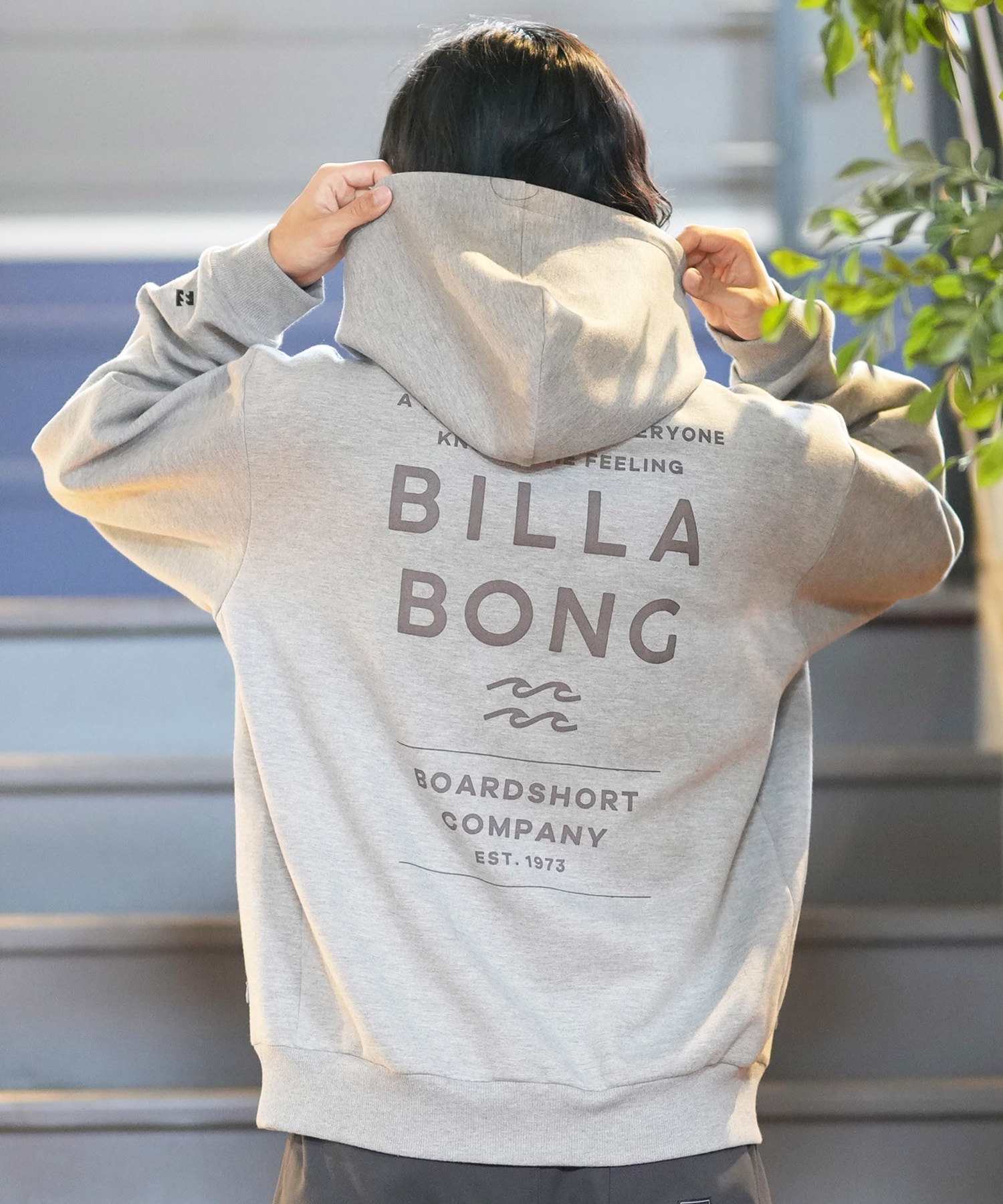 BILLABONG ビラボン パーカー プルオーバー メンズ スウェット フーディー バックプリント ストレッチ 撥水加工 セットアップ対応 BE012-022(GRH-M)