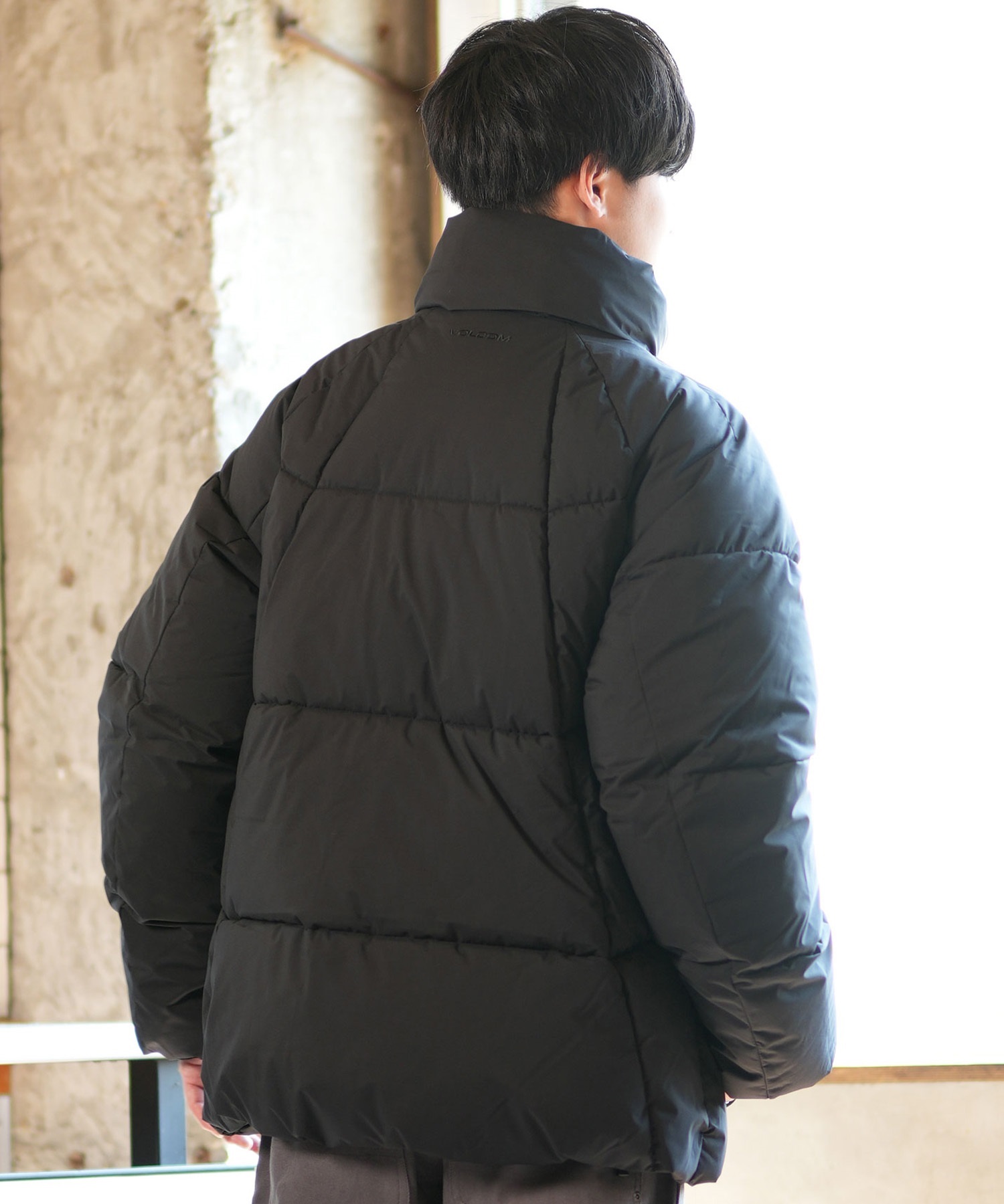 VOLCOM ボルコム アウター 中綿 メンズ パフジャケット モックネック 撥水 防汚 Maxstone 5K Jacket A1732401(BLK-S)