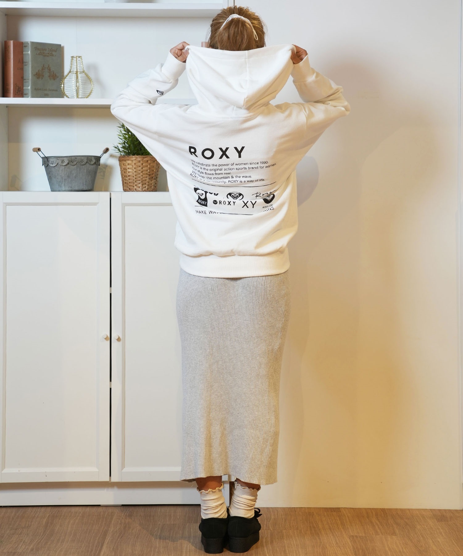 ROXY ロキシーパーカー レディース ジップアップ バックプリント ロゴ RZP244622T(WHT-M)