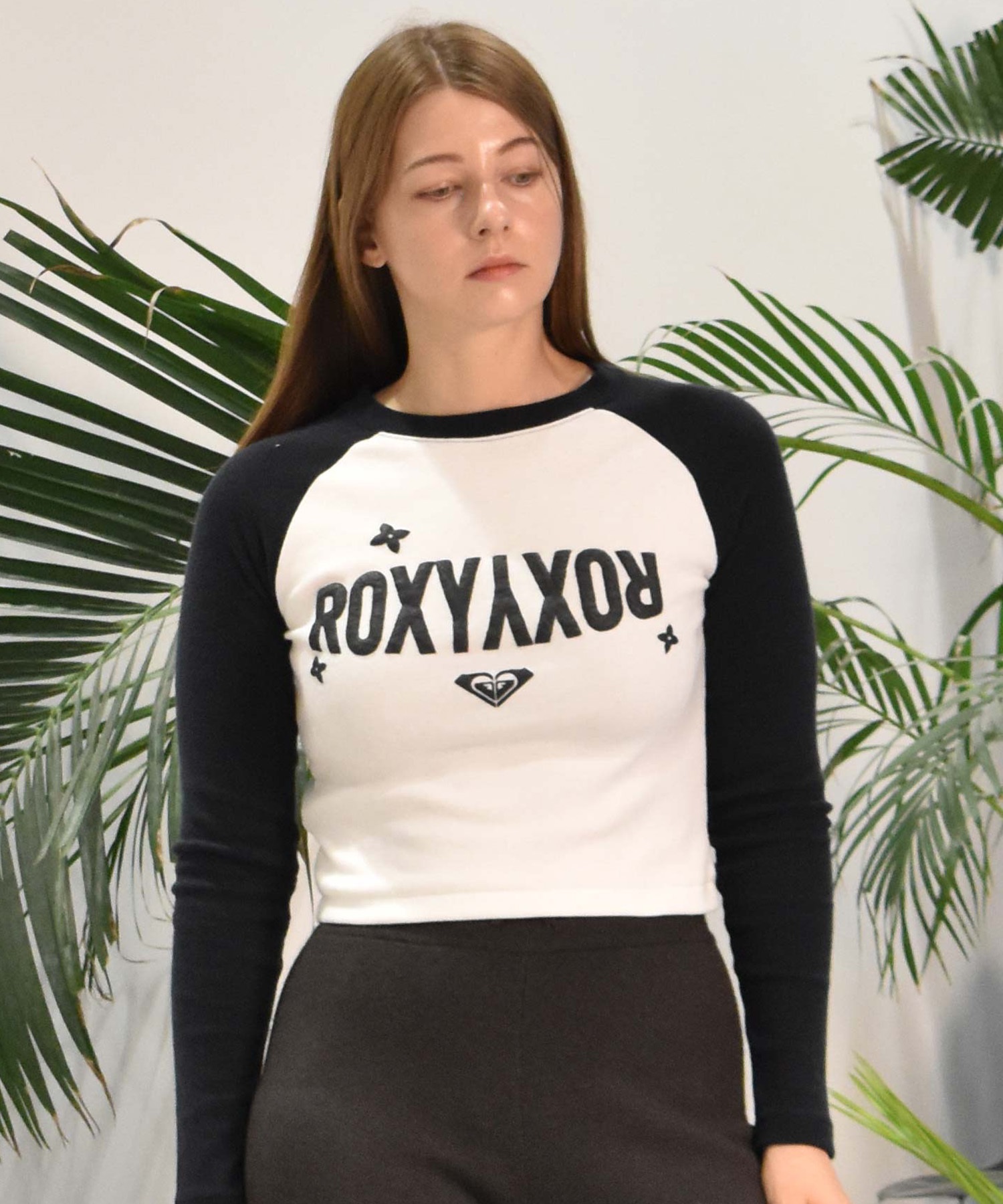 ROXY ロキシー 長袖 Tシャツ レディース ロンT ラグラン ロゴ フロントプリント ショート丈 RLT244609T(BWH-M)