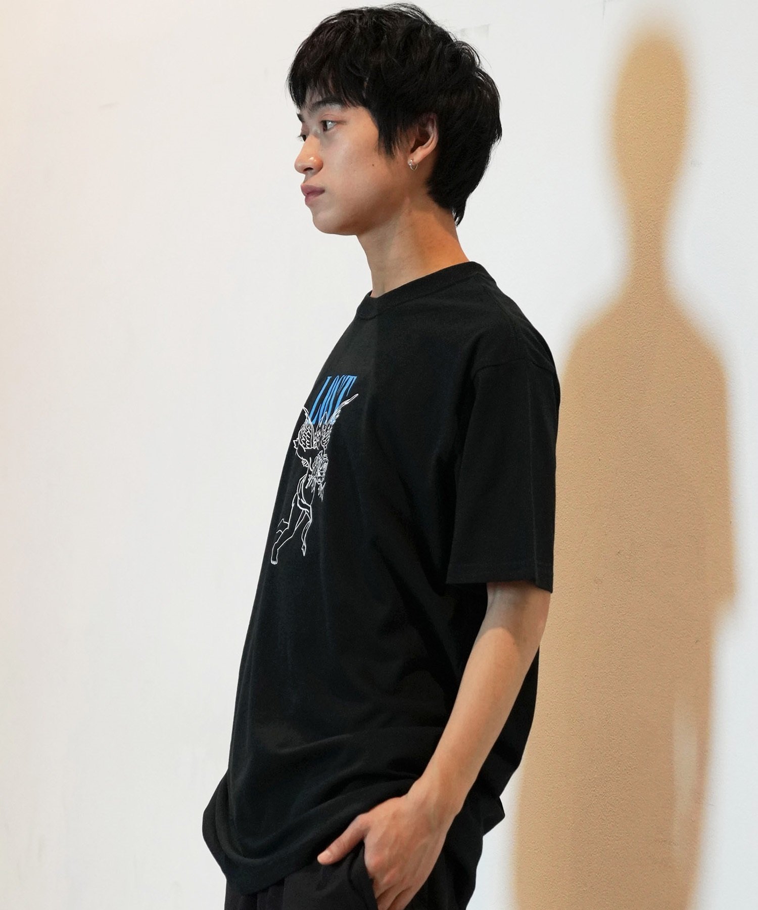 LOST ロスト 半袖 Tシャツ メンズ フロントプリント バックプリント CHERUB L24SS-AP ムラサキスポーツ限定(BLK-M)