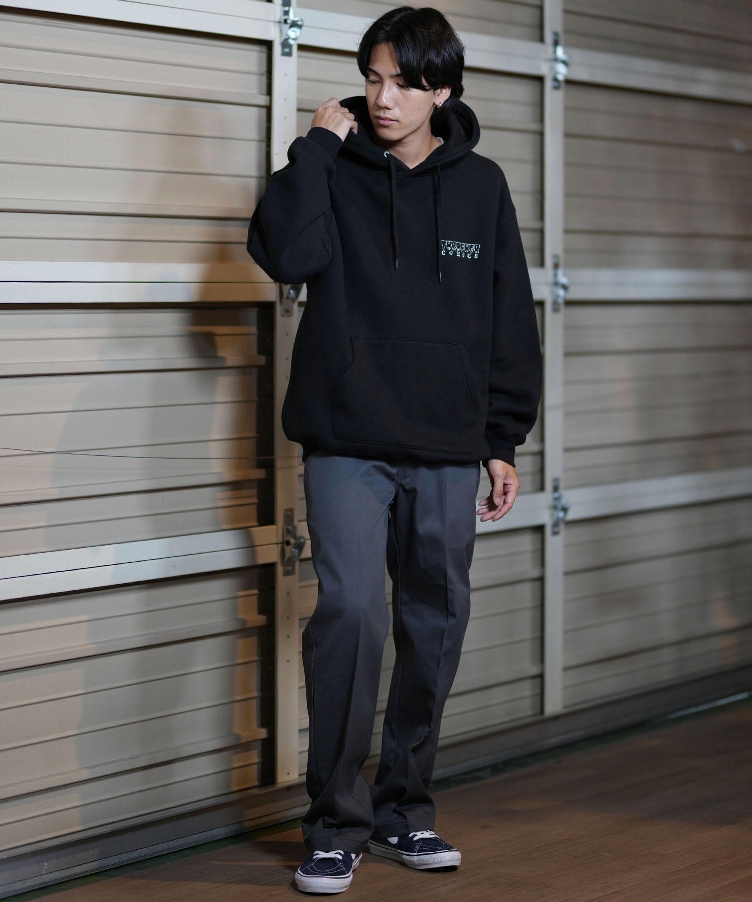 THRASHER スラッシャー パーカー メンズ THRASHERコミックPTパーカー 243TH1PK009 ムラサキスポーツ限定(WHT-M)