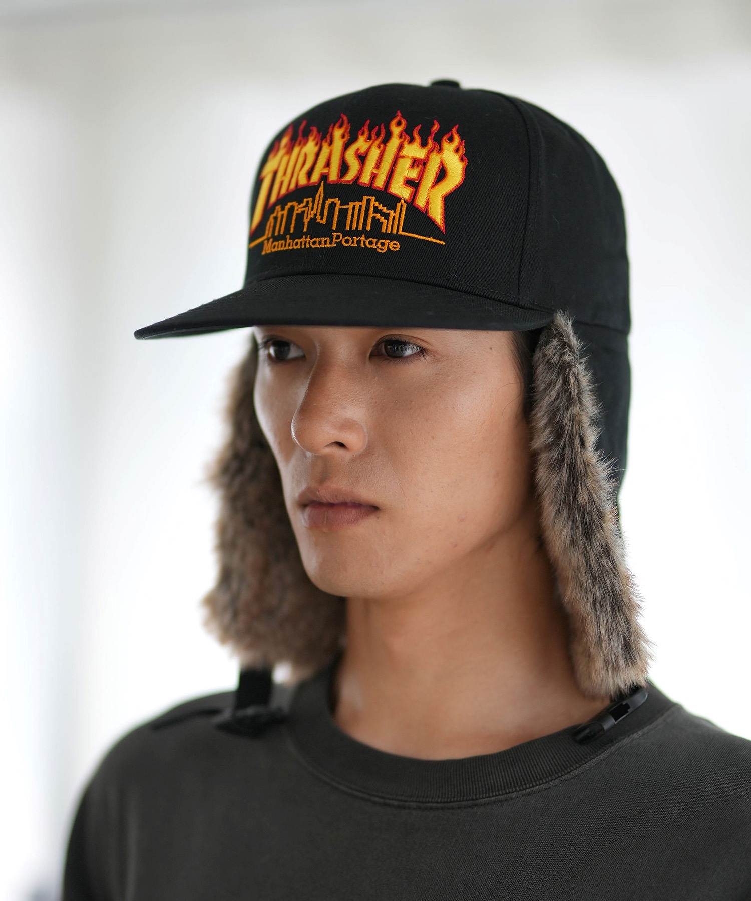 Manhattan Portage マンハッタンポーテージ × THRASHER スラッシャー コラボ キャップ 帽子 ドッグイヤー イヤーフラップ Ear Flap Cap MP264(BK/BK-FREE)