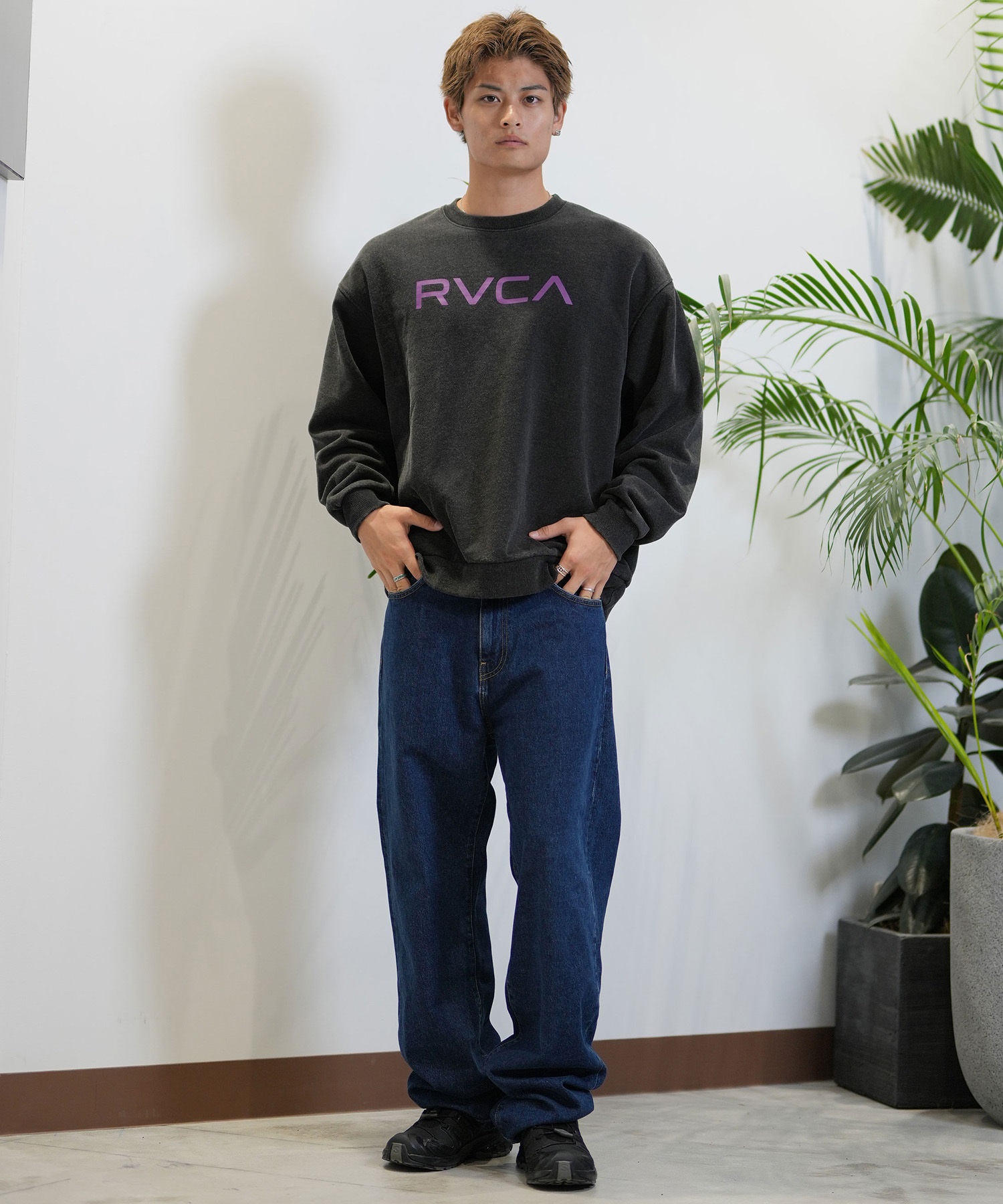 RVCA ルーカ トレーナー クルーネック メンズ スウェット ロゴ ルーズシルエット 裏起毛 BE042-P22(WHT-S)