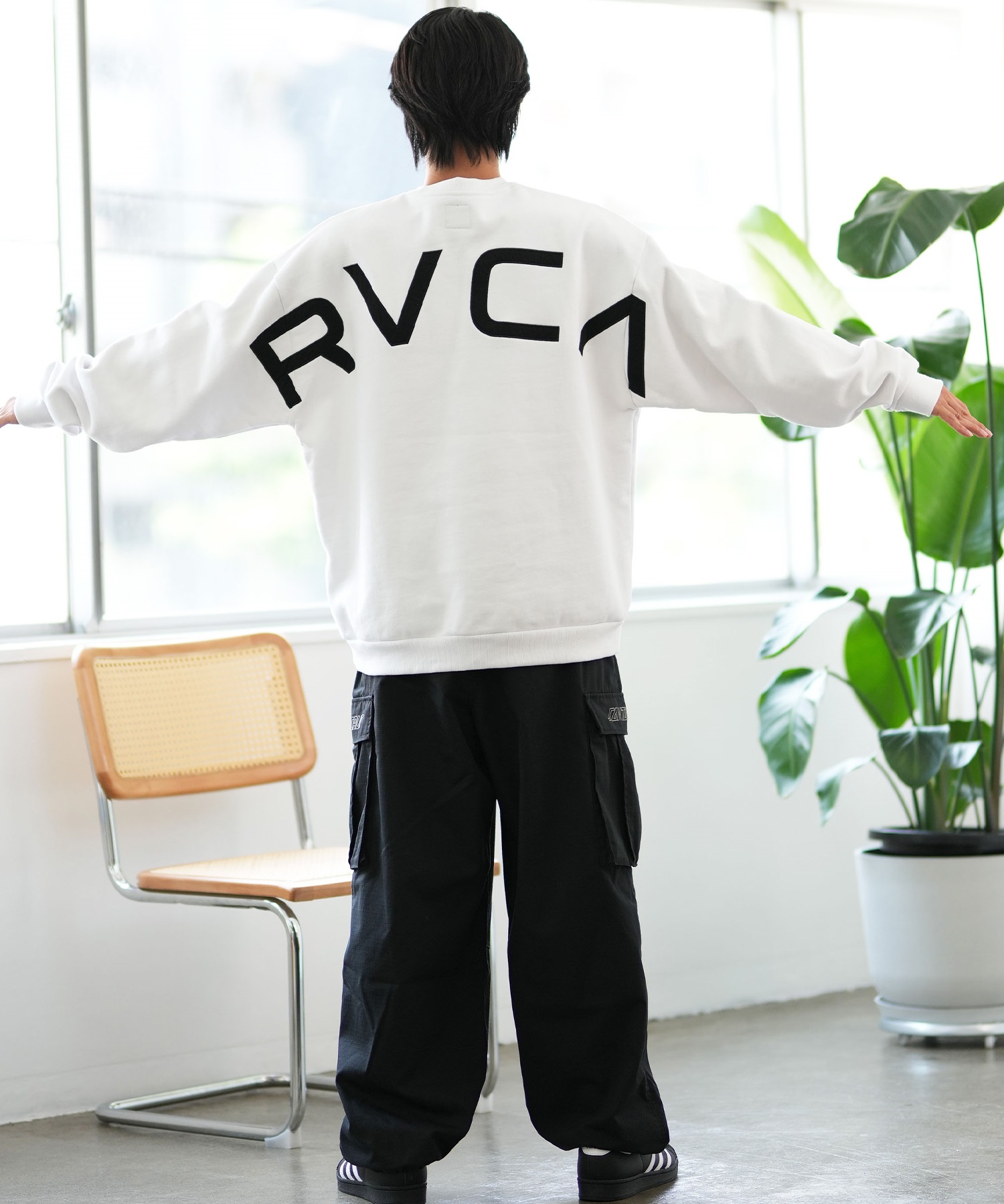 RVCA ルーカ トレーナー クルーネック メンズ スウェット ビッグロゴ バックプリント ルーズシルエット 裏起毛 BE042-032(KHA-S)