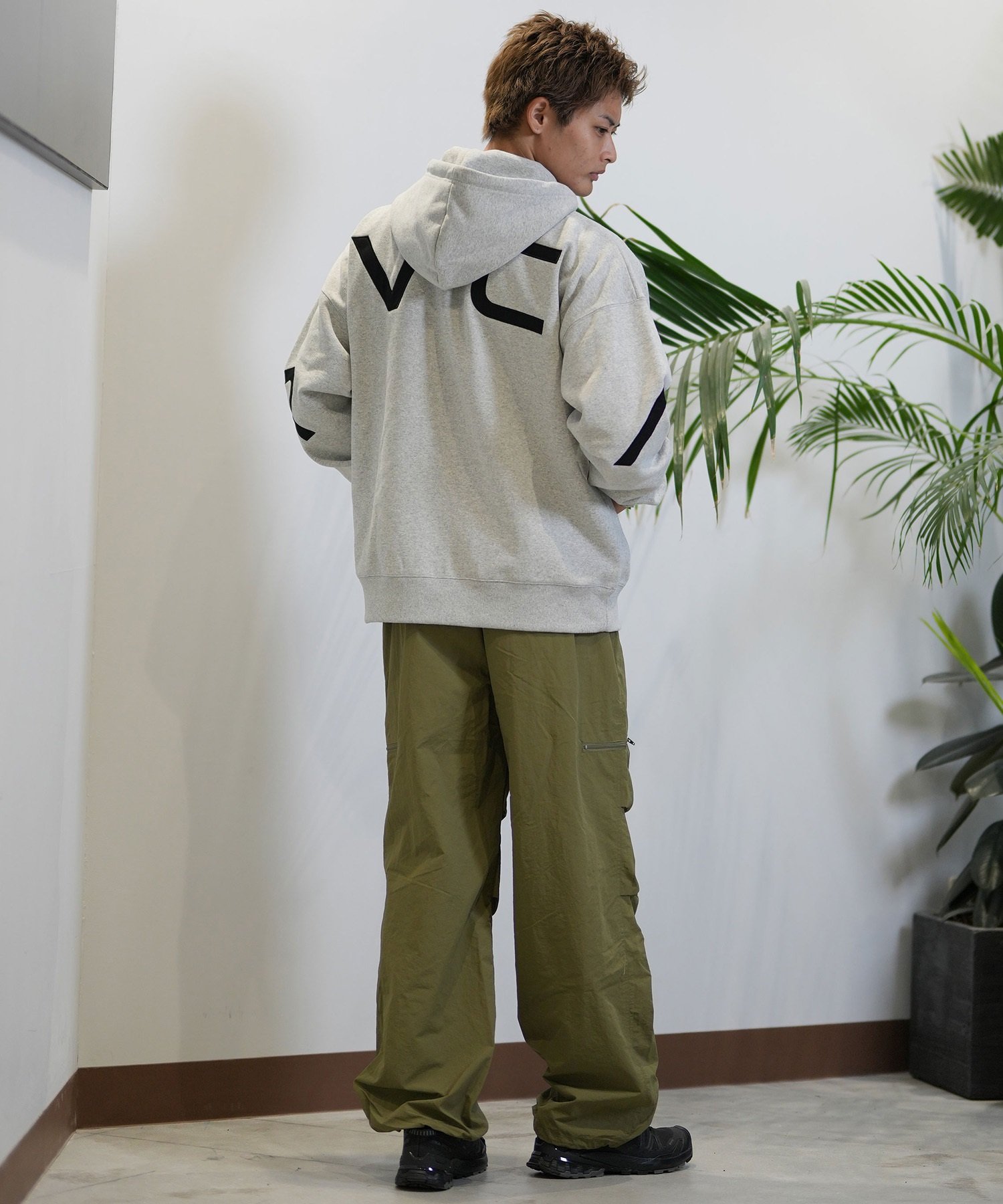 RVCA ルーカ パーカー ジップアップ メンズ ビッグロゴ バックプリント ルーズシルエット BE042-044(BBB-S)