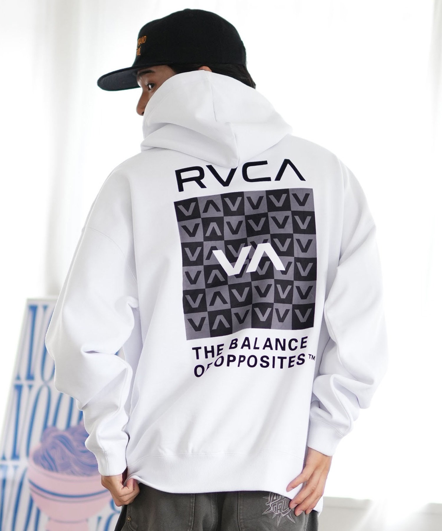 RVCA ルーカ パーカー プルオーバー メンズ スウェット フーディー チェッカー柄 バックプリント ルーズシルエット 裏起毛 BE042-040(BLK-S)