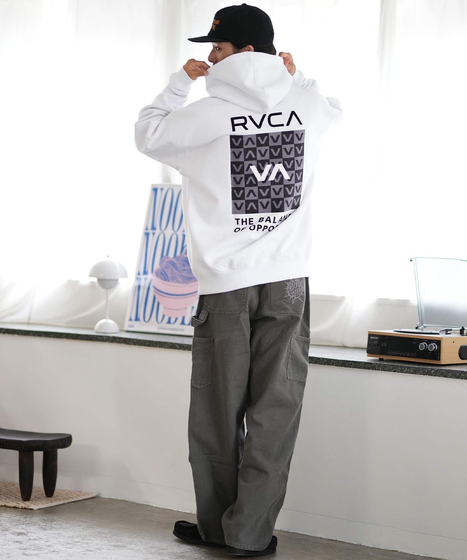 RVCA ルーカ パーカー プルオーバー メンズ スウェット フーディー チェッカー柄 バックプリント ルーズシルエット 裏起毛 BE042-040(BLK-S)