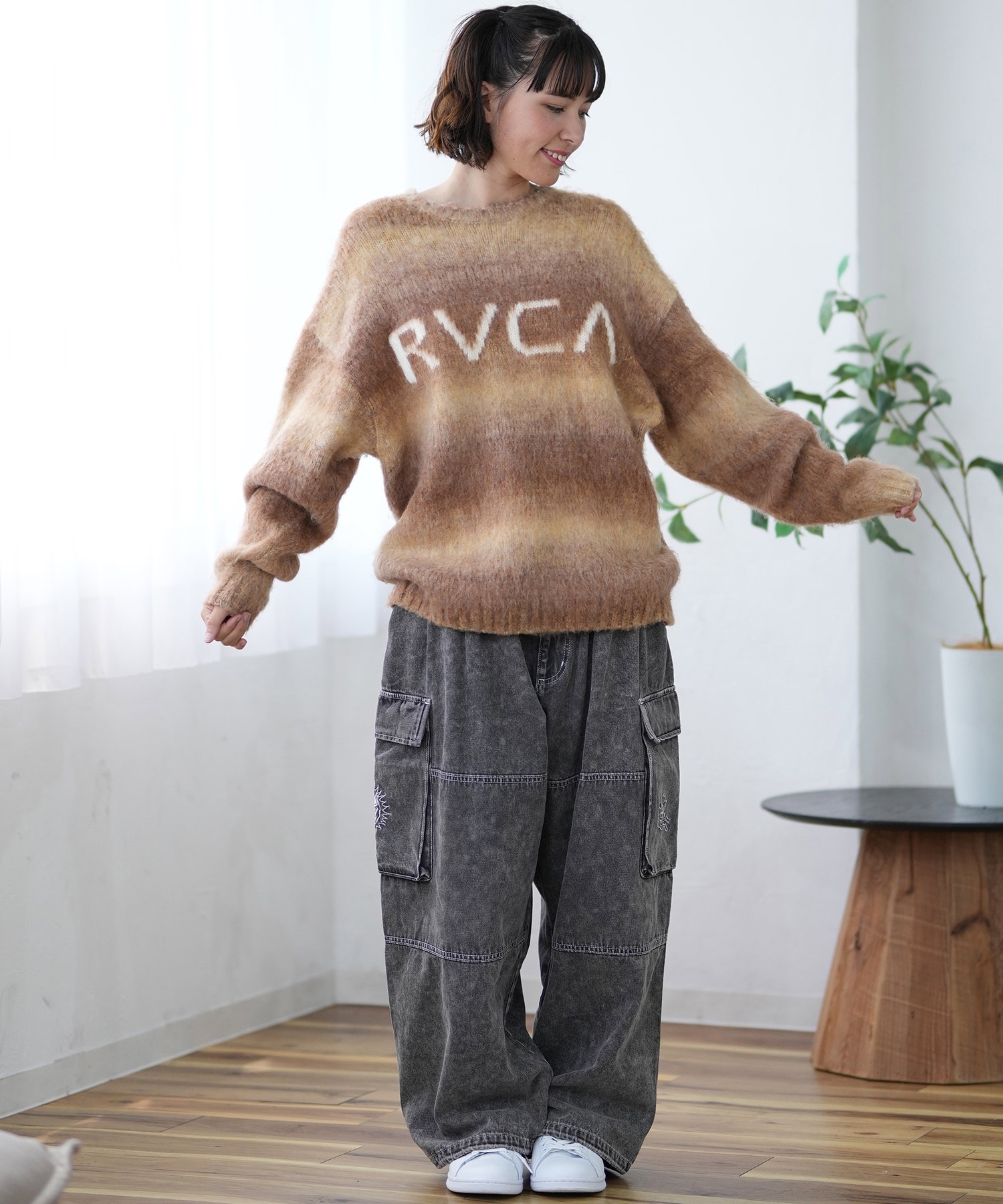 RVCA ルーカ ニット レディース セーター クルーネック フロントロゴ グラデーション ビッグシルエット BE044-652(BES0-S)