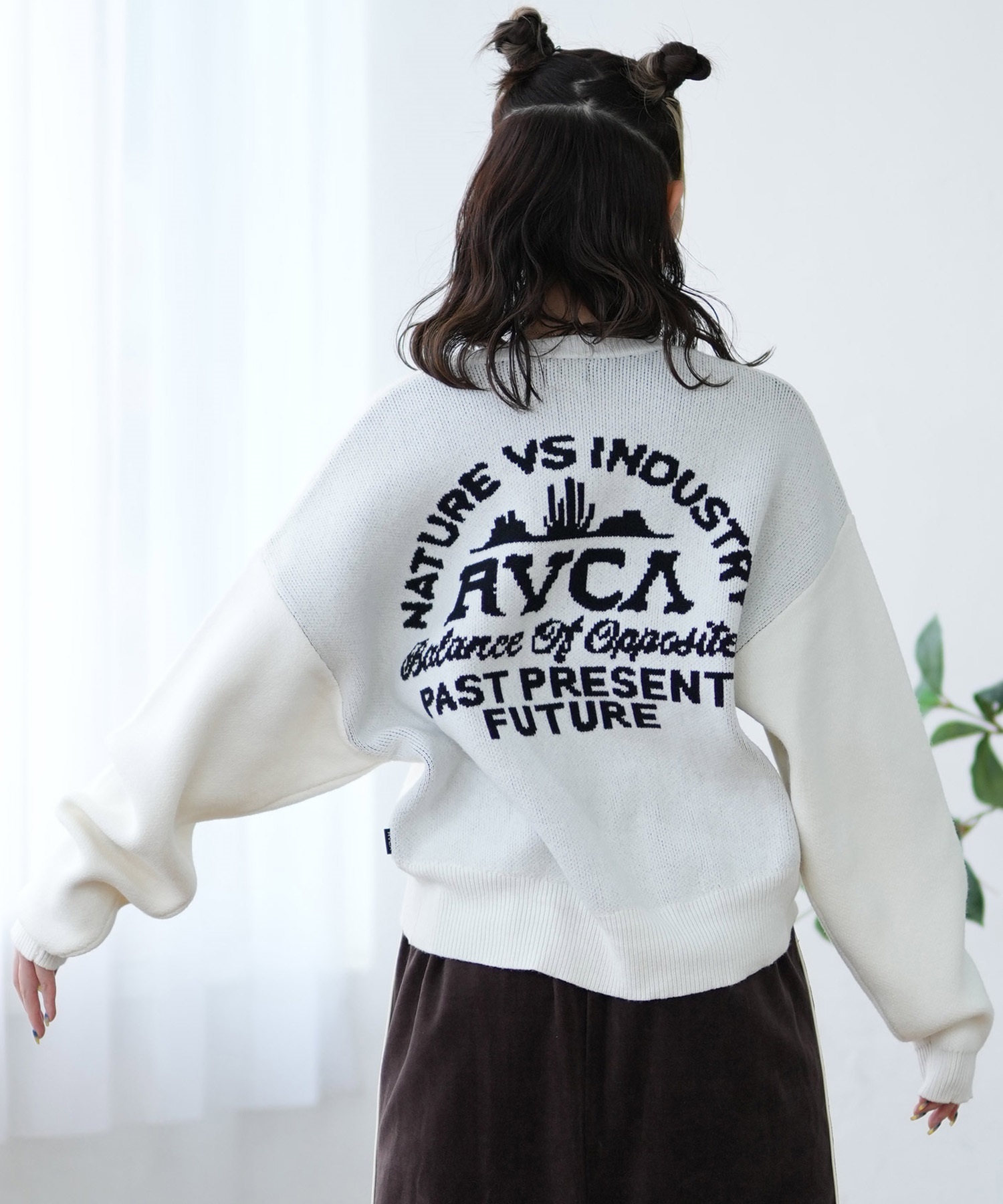 RVCA ルーカ ニット レディース セーター クルーネック バックロゴ ビッグシルエット BE044-650(CLO-S)